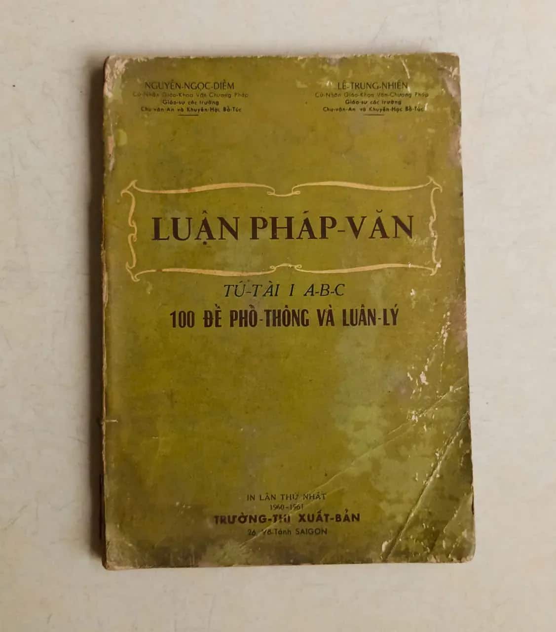 Luận pháp văn 