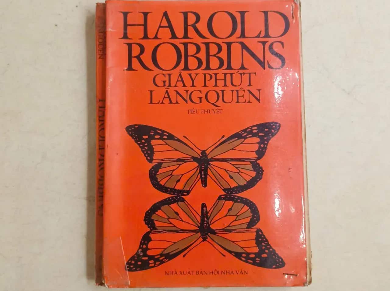 Giây phút lãng quên