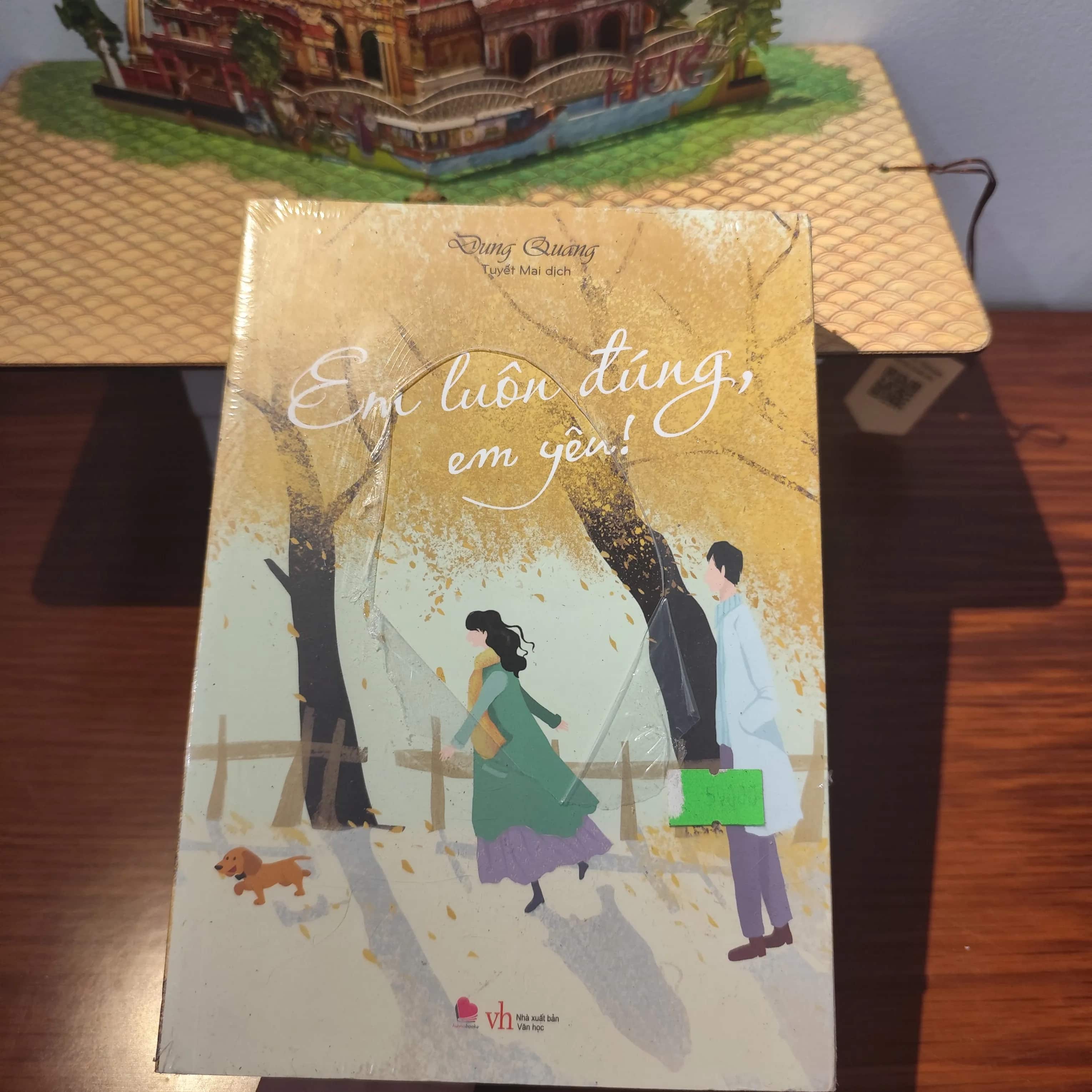 Em luôn đúng em yêu