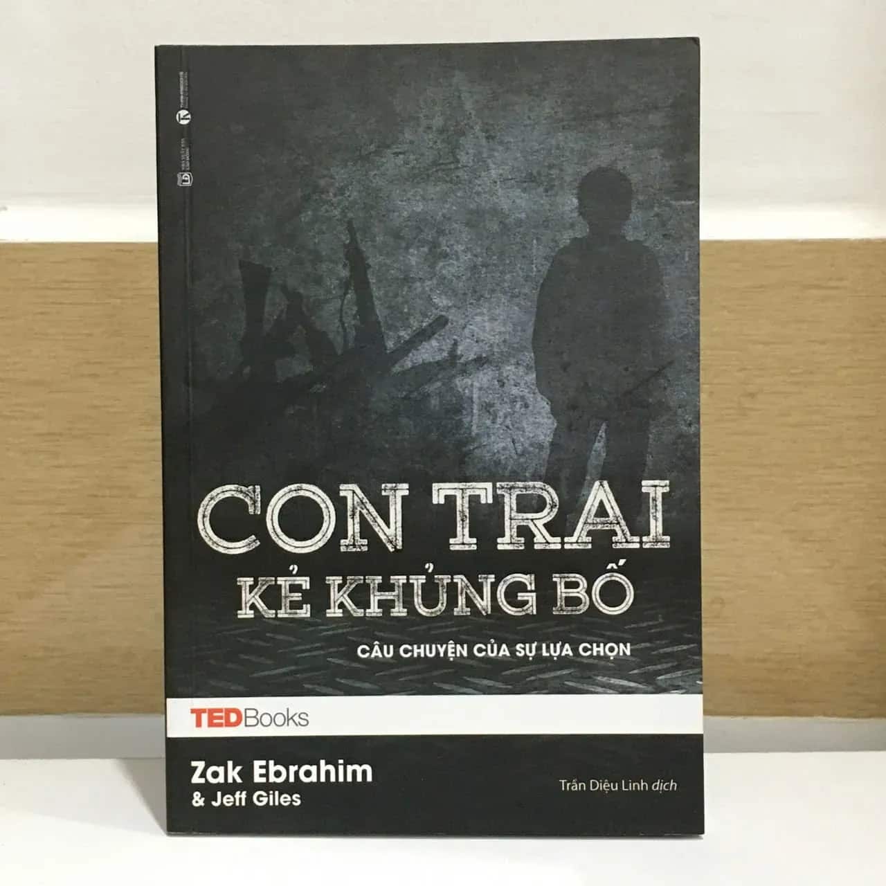 Con Trai Kẻ Khủng Bố