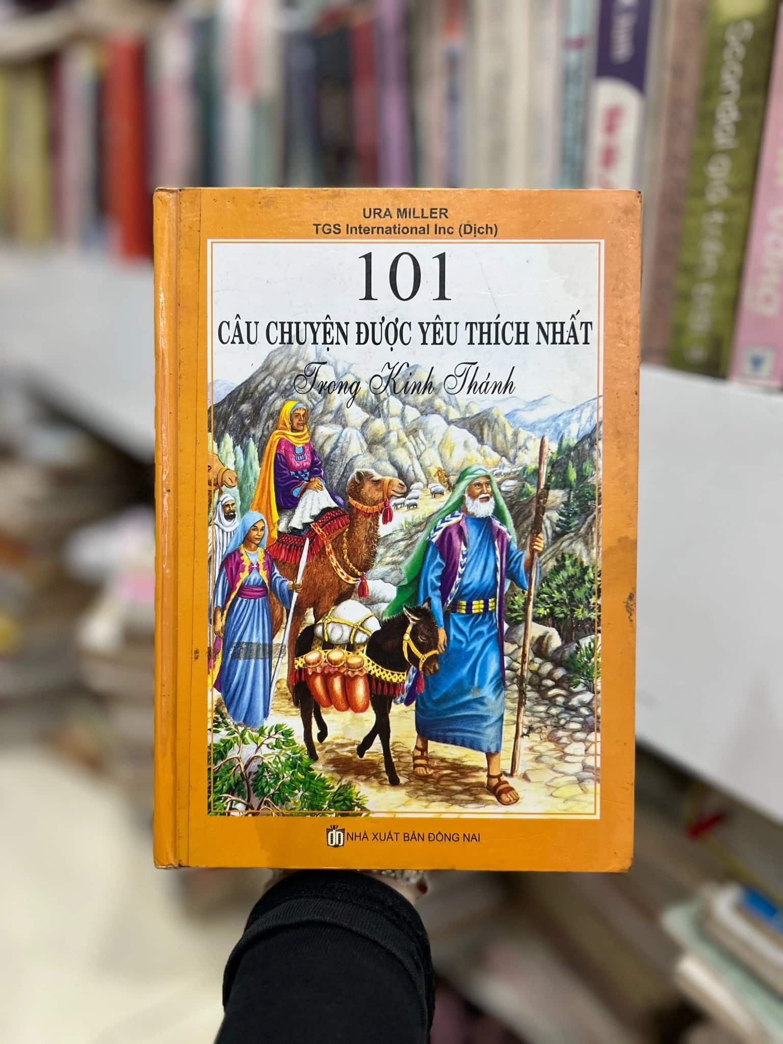 101 câu chuyện được yêu thích nhất trong kinh thánh - sách trẻ em màu bìa cứng