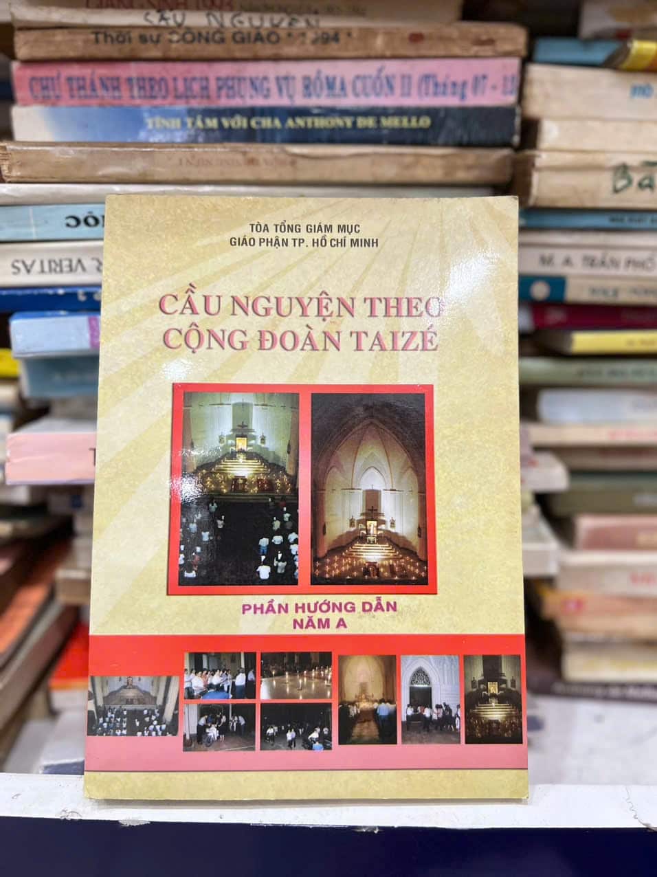 Cầu Nguyện Theo Cộng Đoàn Taizé
