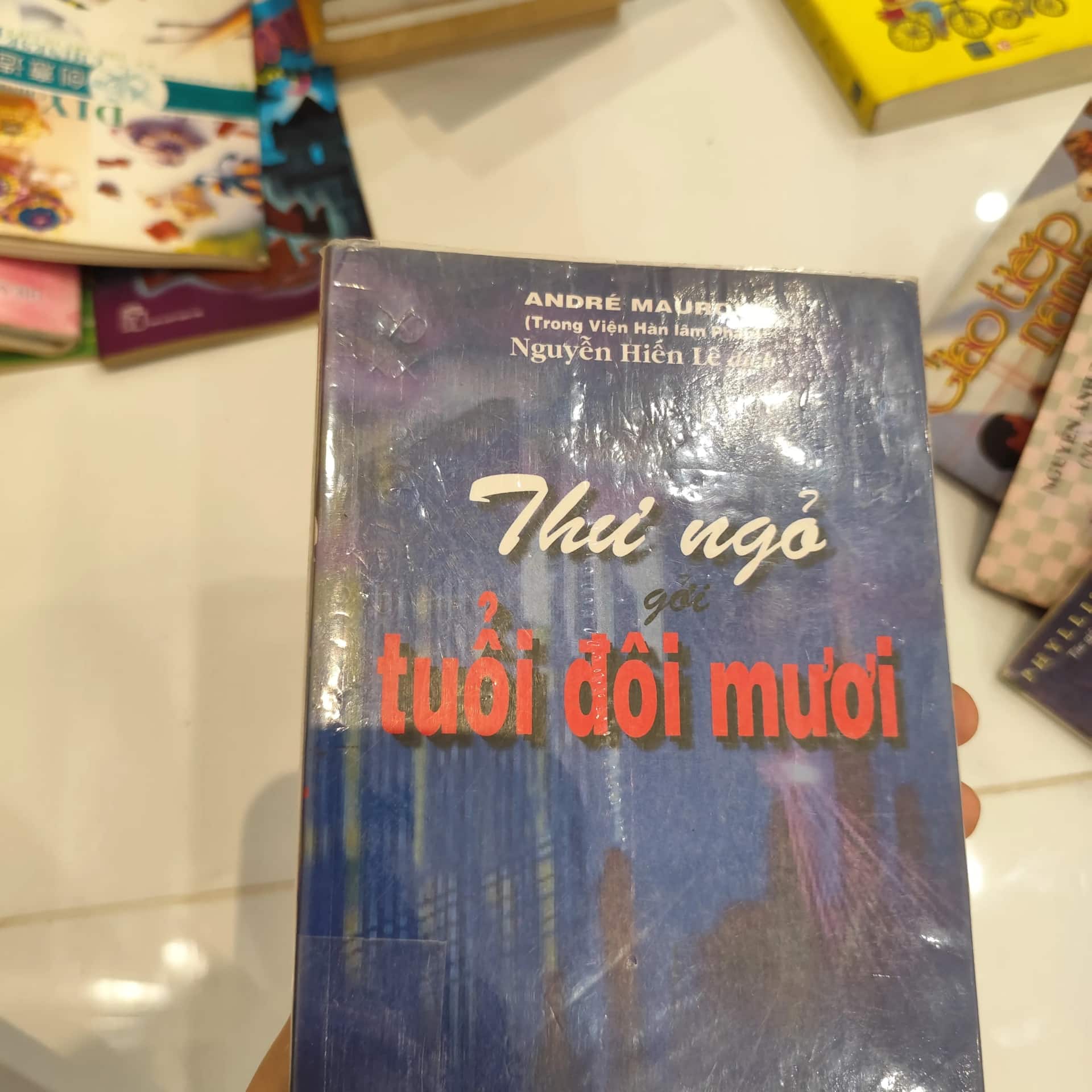 Thư ngõ gợi tuổi đôi mươi