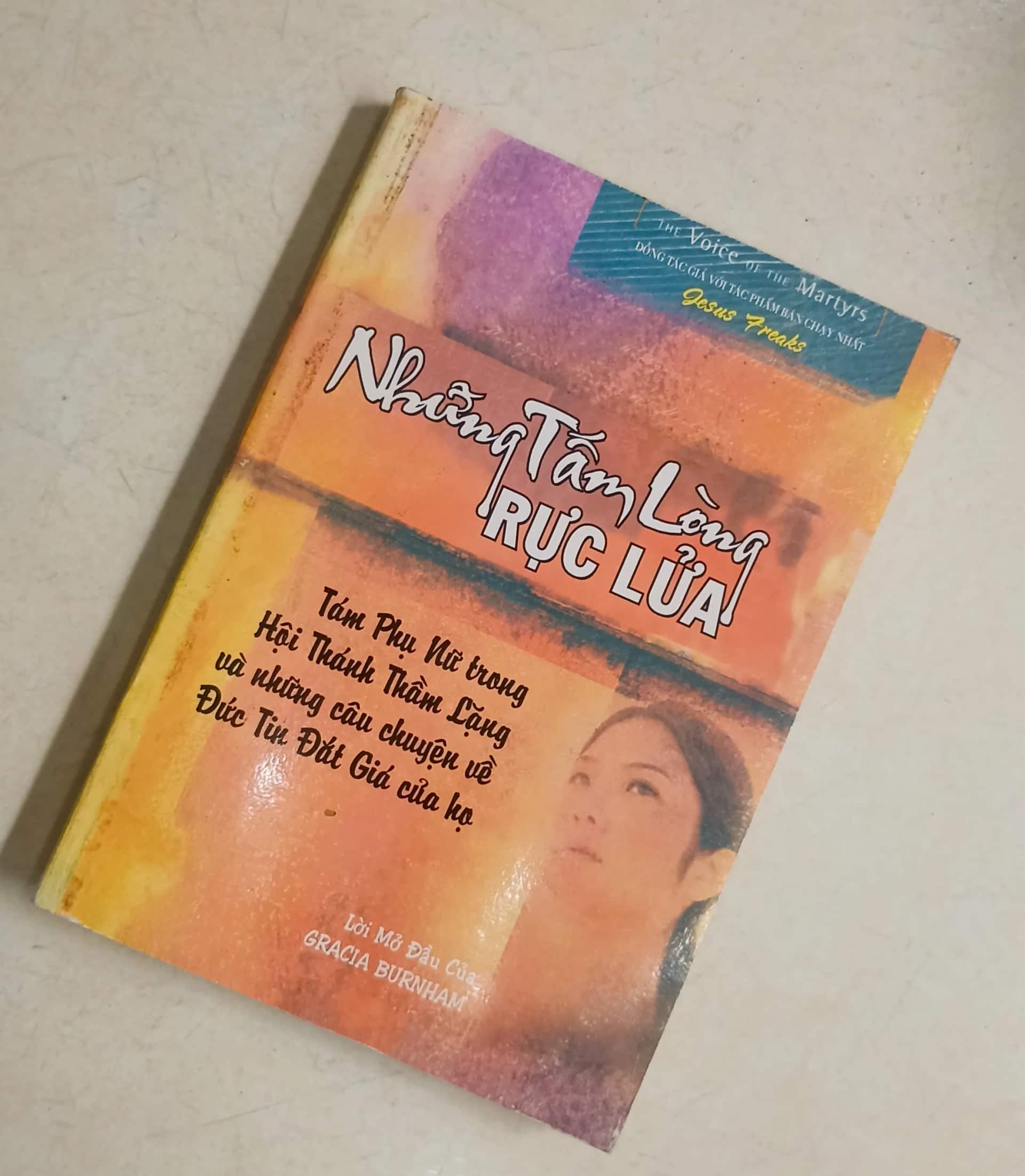 Những tấm lòng rực lửa