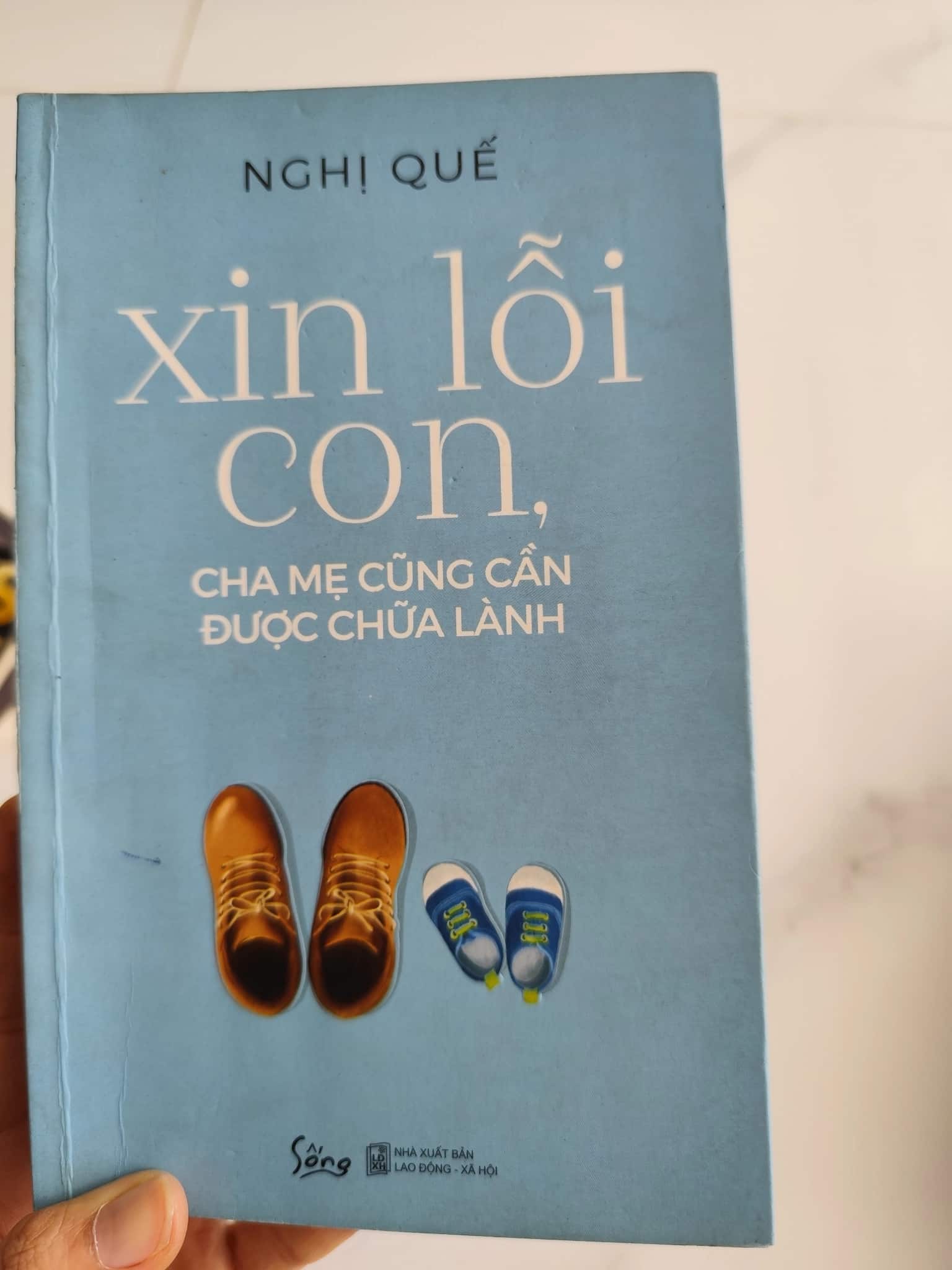 Xin lỗi con, cha mẹ cũng cần được chữa lành
