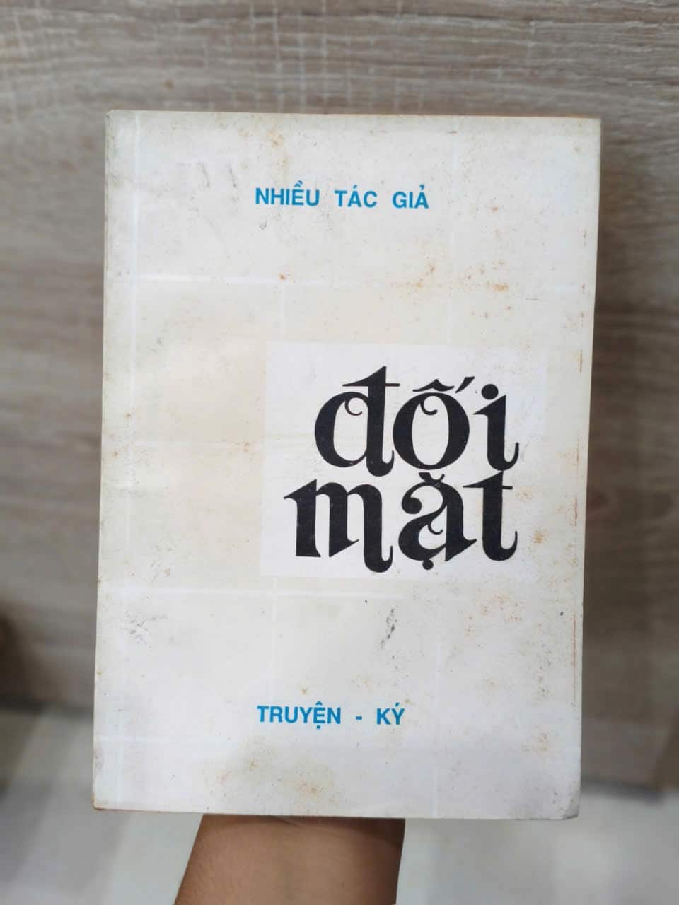 Truyện Ký - Đối Mặt ..