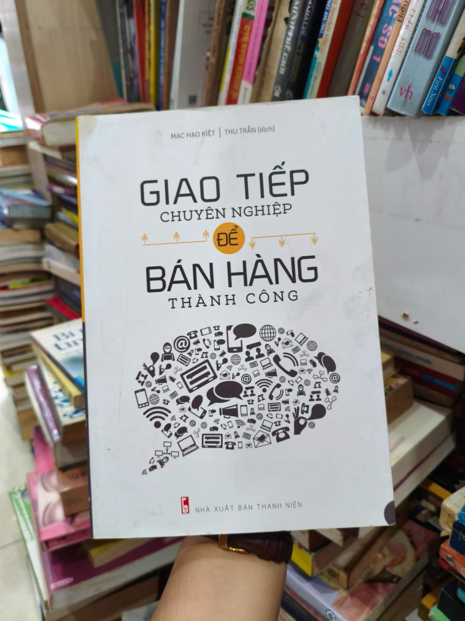 Giáo tiếp chuyên nghiệp để bán hàng thành công