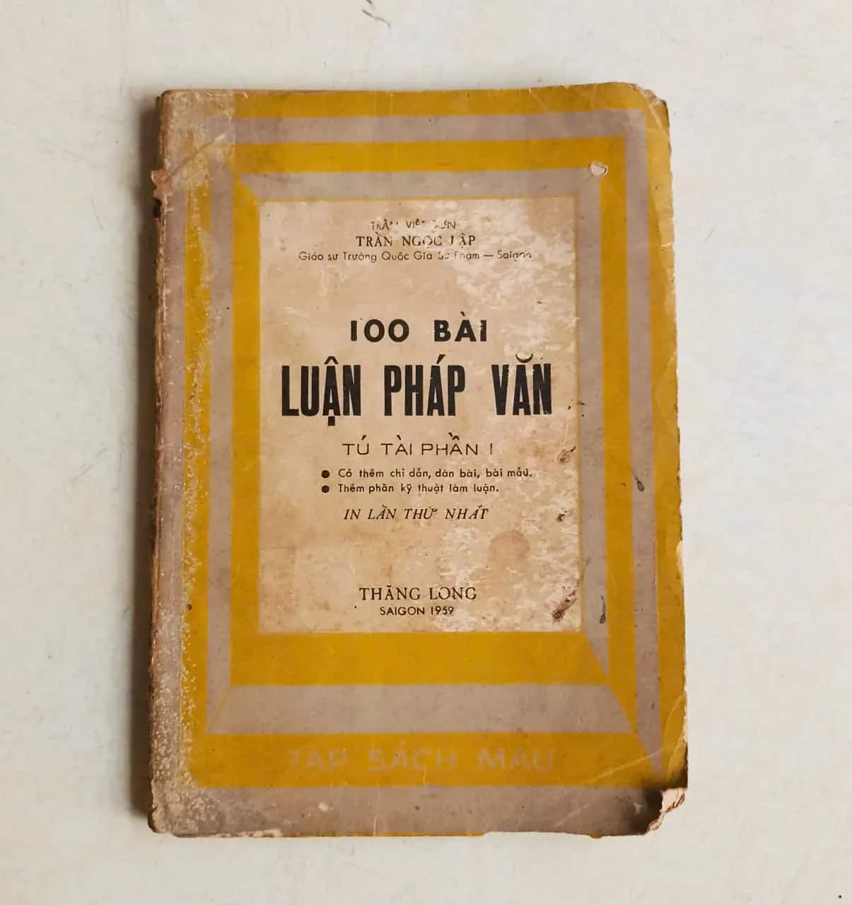 100 bài luận pháp văn
