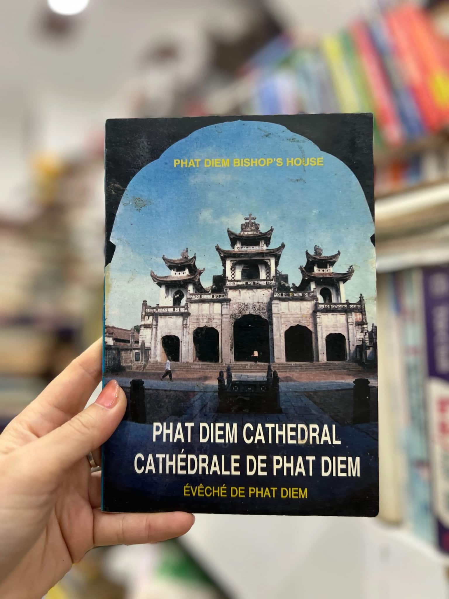 Sách Phát Diệm Cathedral Caytherale de phat diem