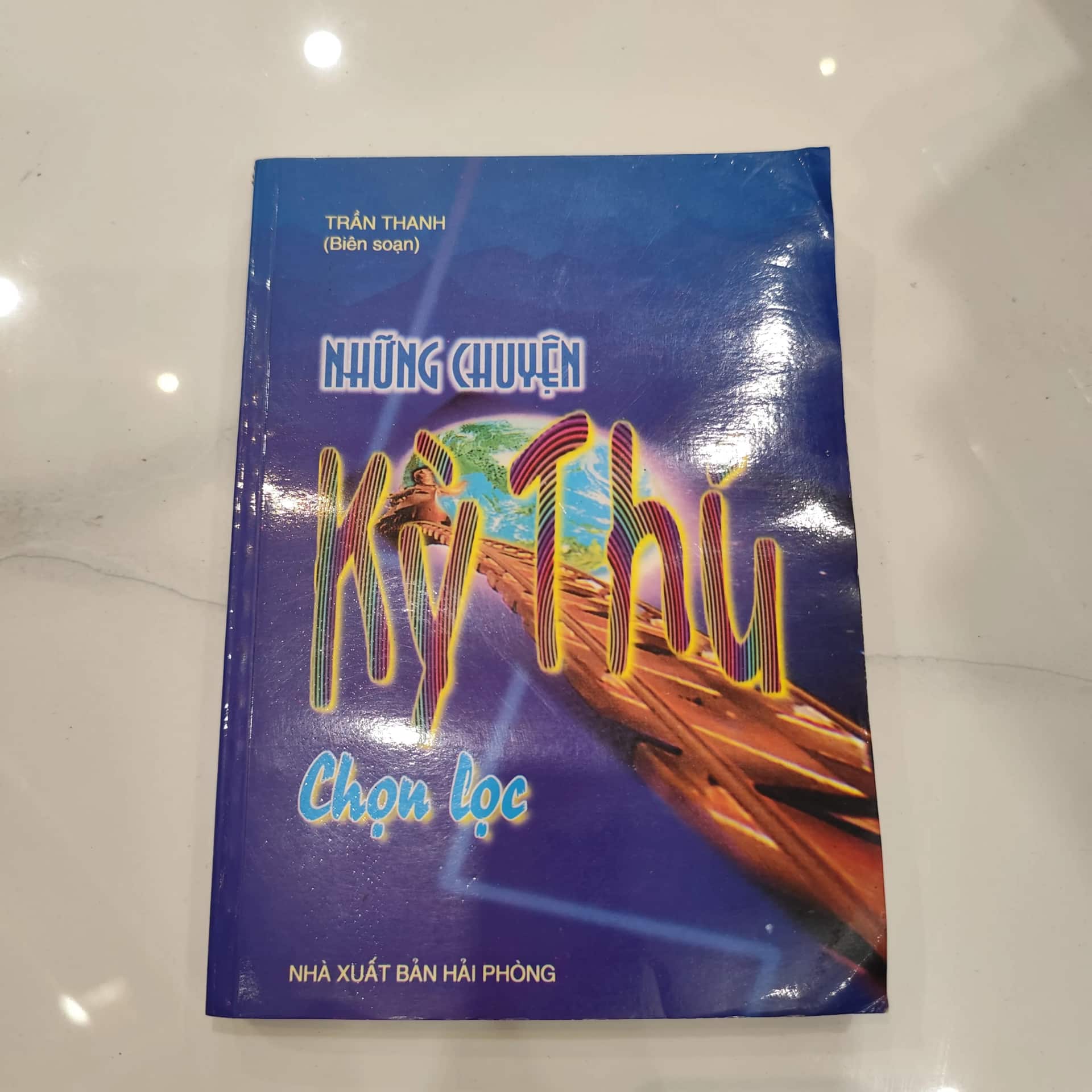 Những chuyện kỳ thù chọn lọc