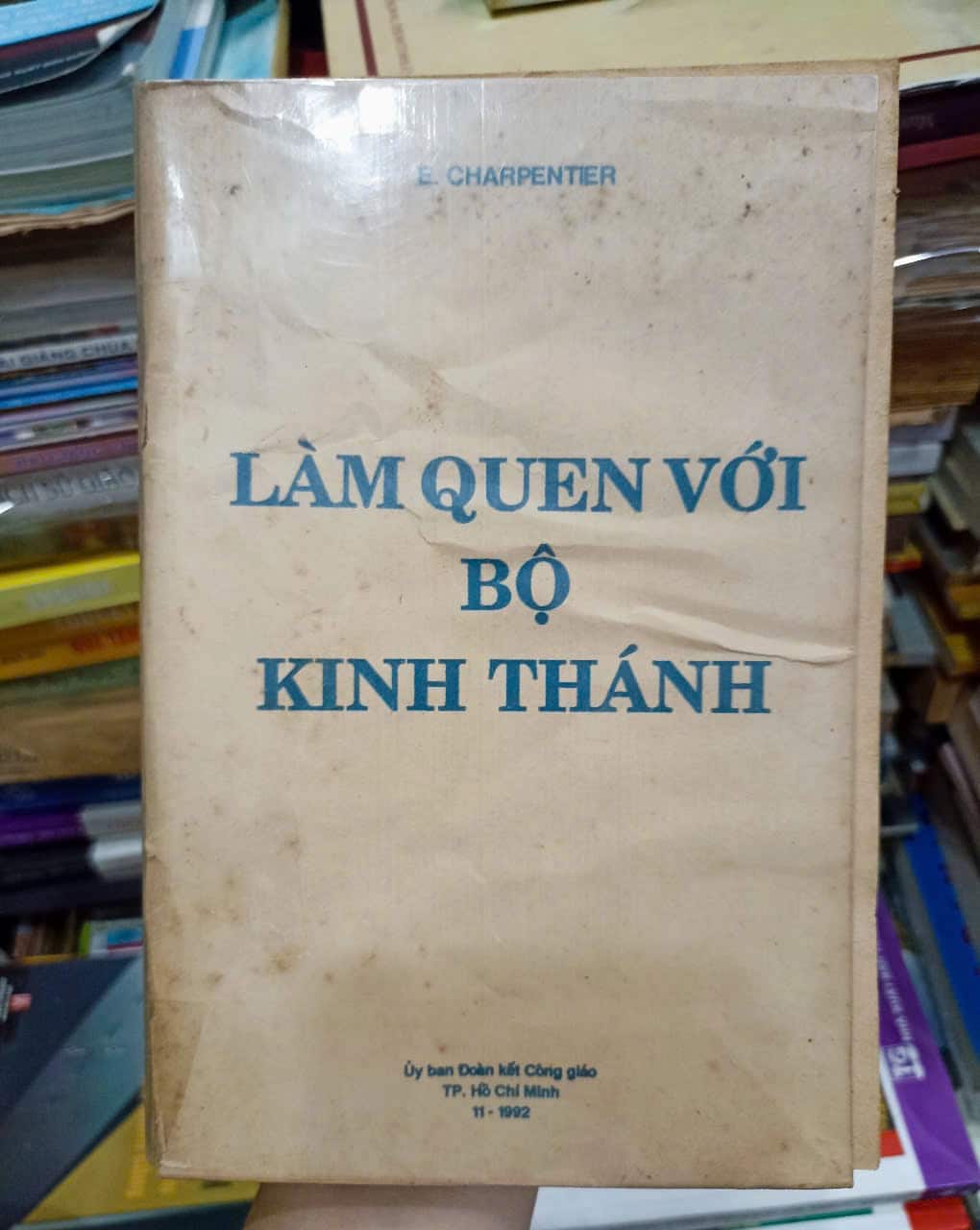 Làm quen với bộ kinh thánh