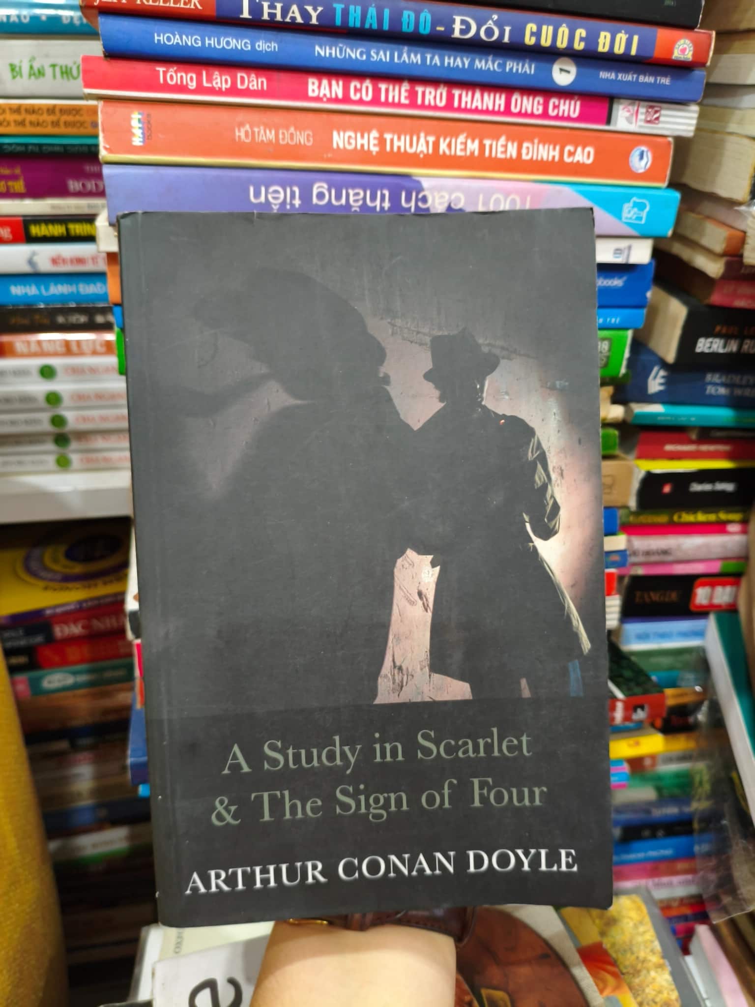 A study in Scarlet & Thể Sign of Four