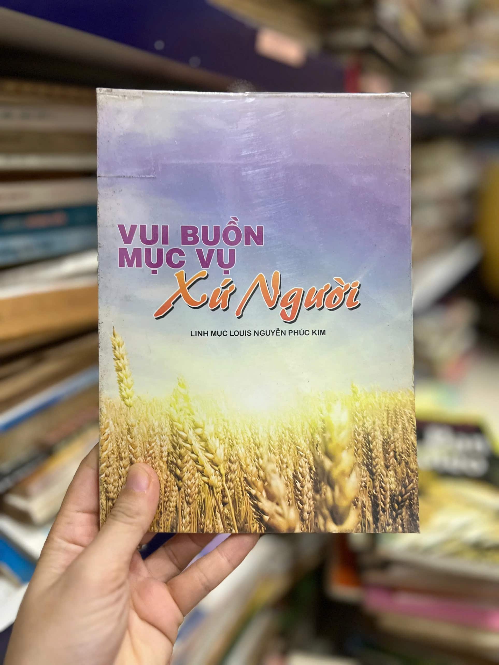 Vui Buồn Mục Vụ - Xứ Người