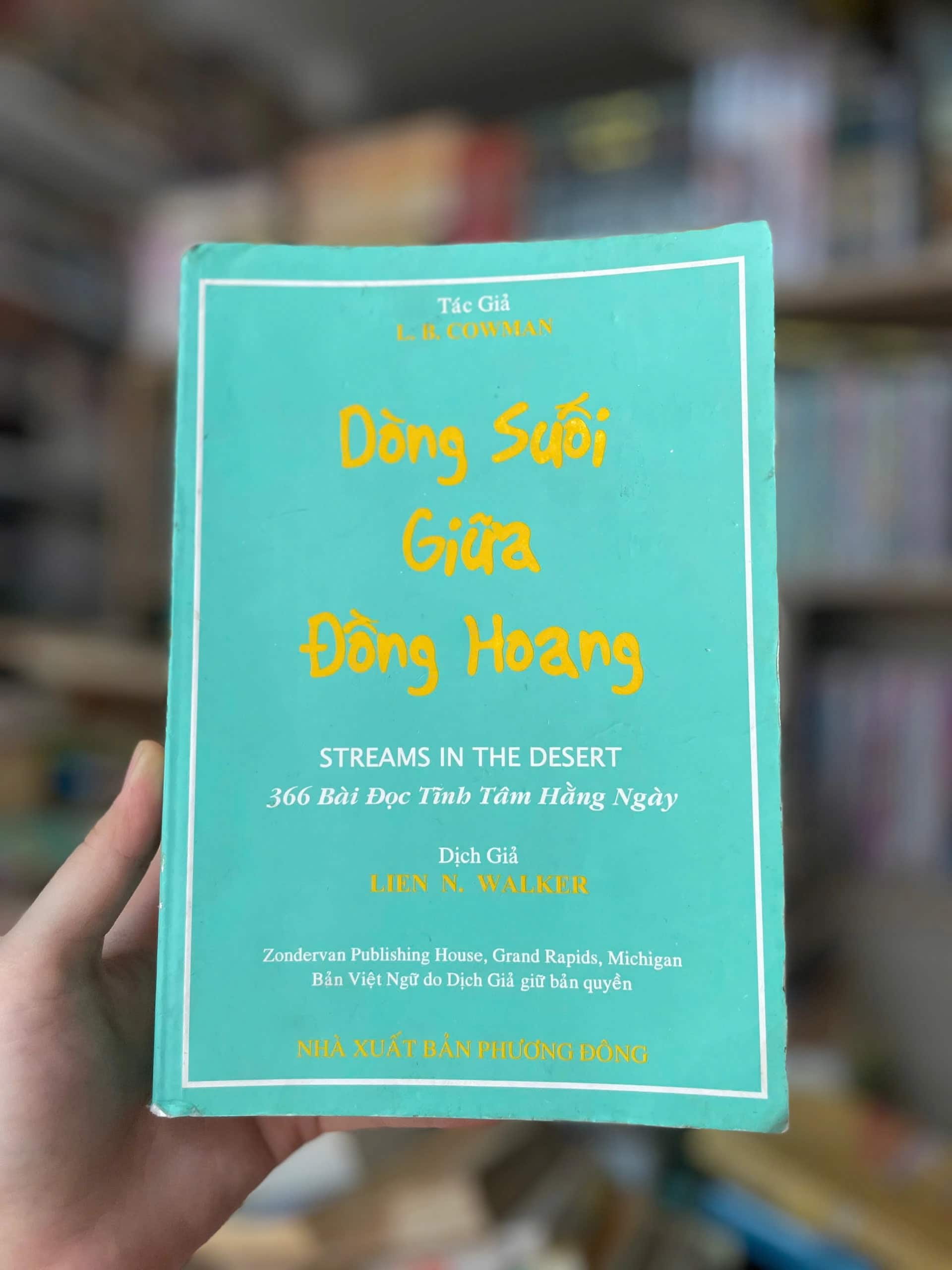 Dòng Suối Giữa Đồng Hoang