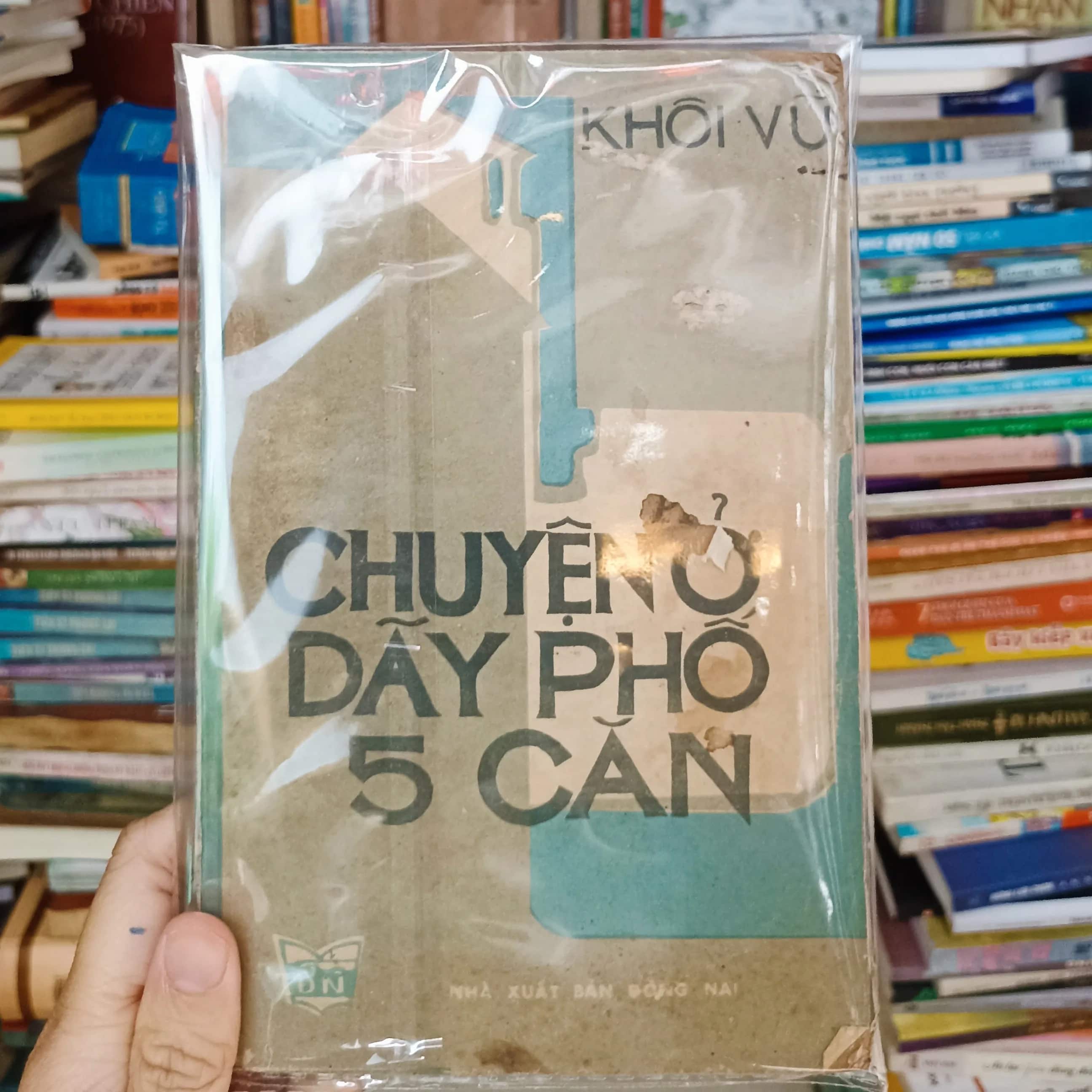 Chuyện ở dãy phố 5 căn