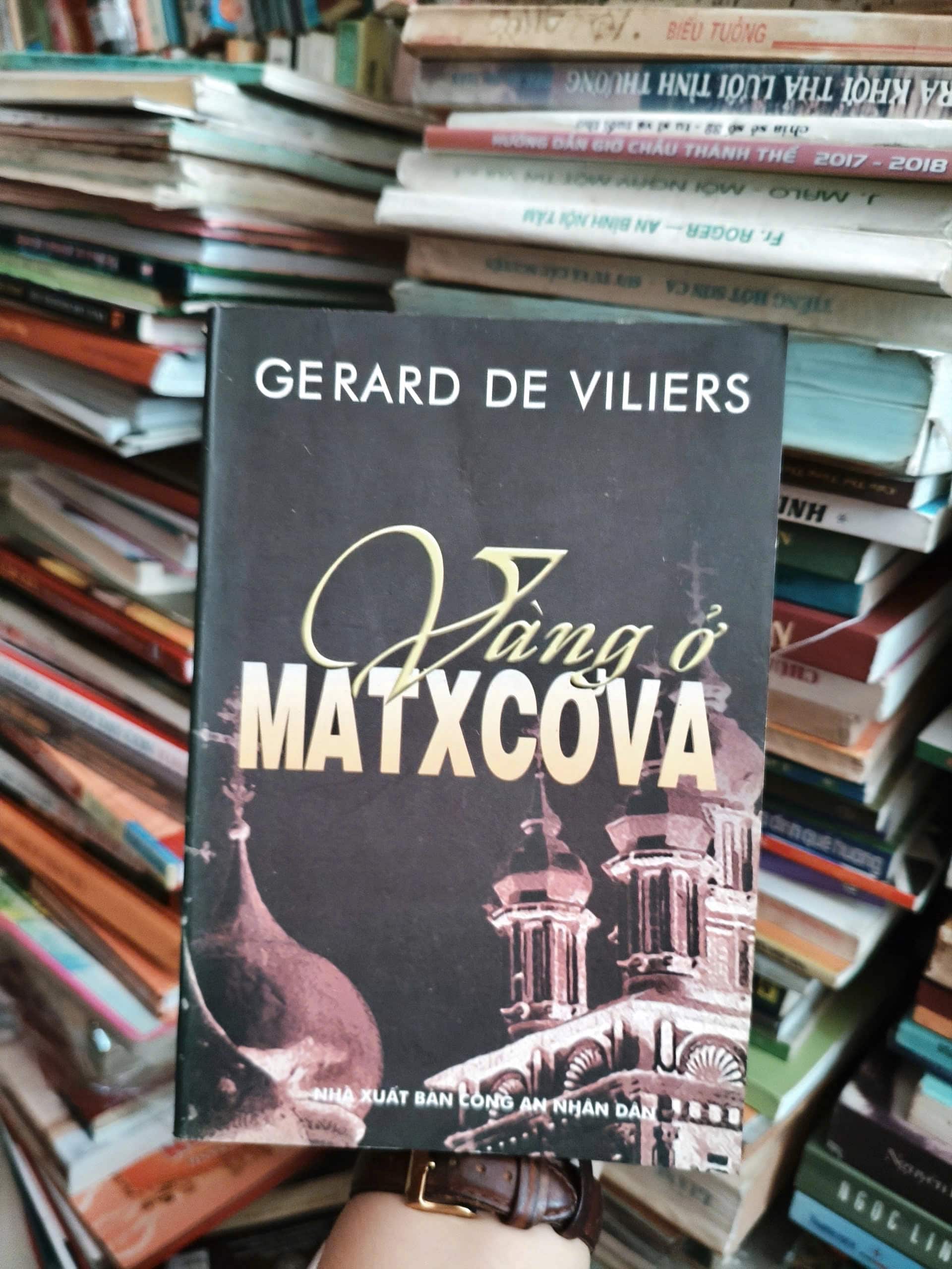 Vàng Ở Matxcơva
