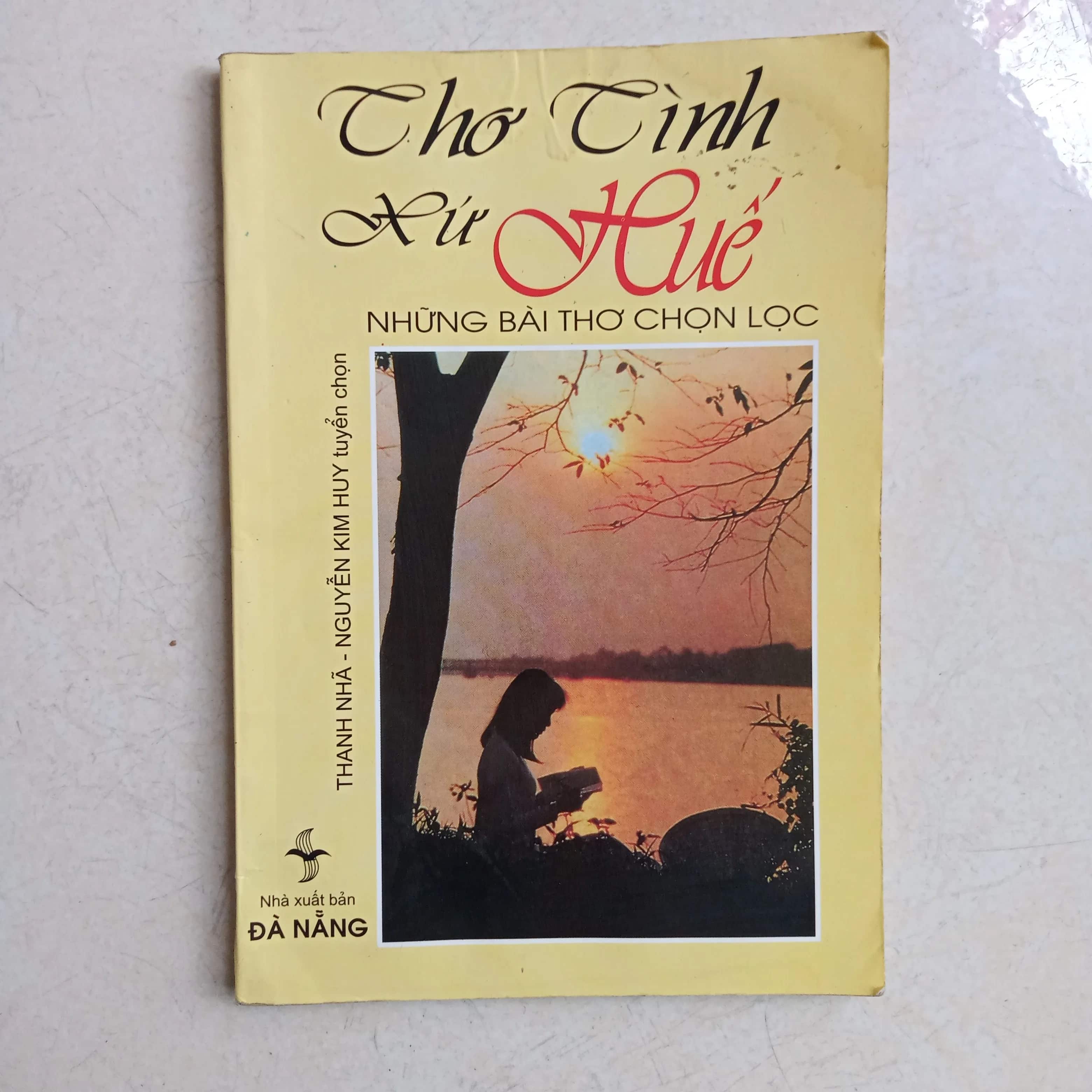 Thơ tình xứ Huế