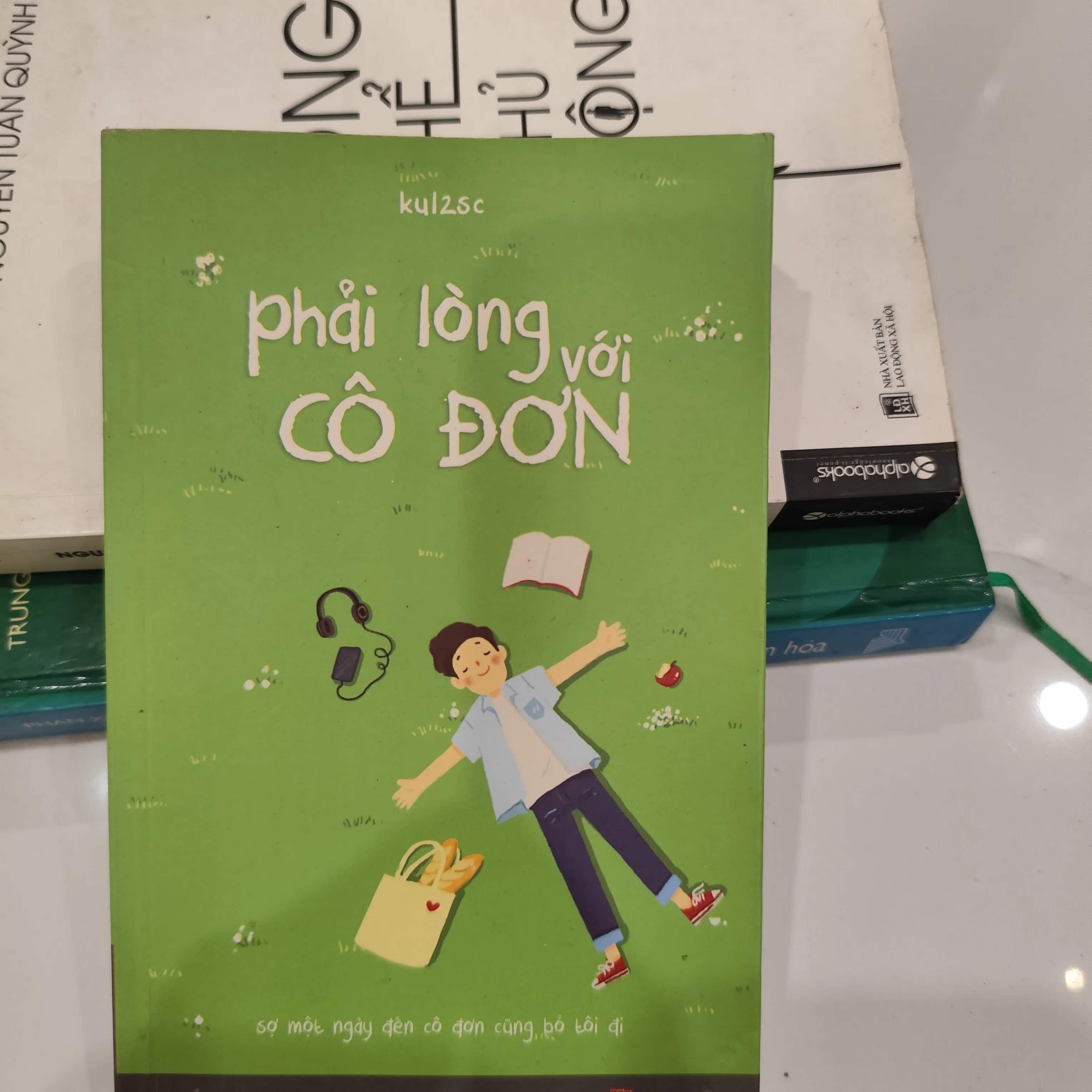 Phải lòng với cô đơn