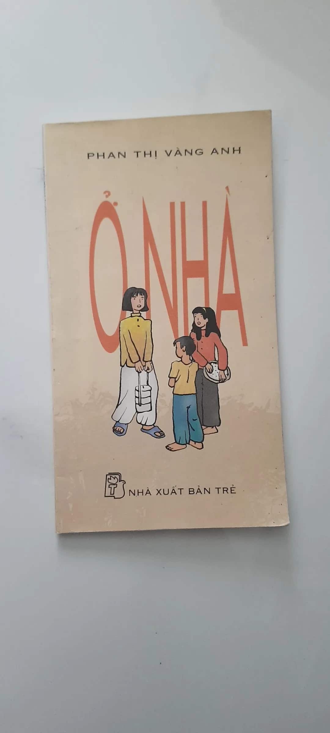 Ở Nhà - Phan Thị Vàng Anh
