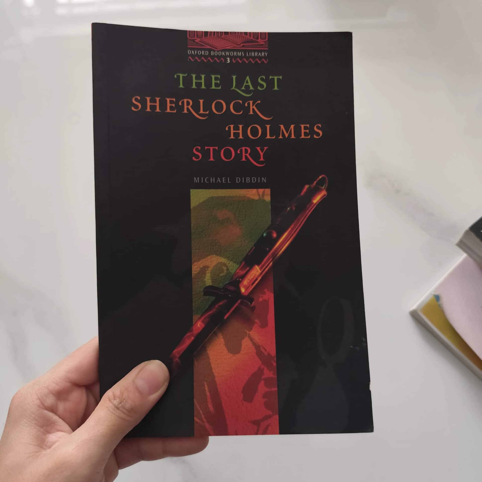 The Last Sherlock Holmes Story" của tác giả Michael Dibdin.