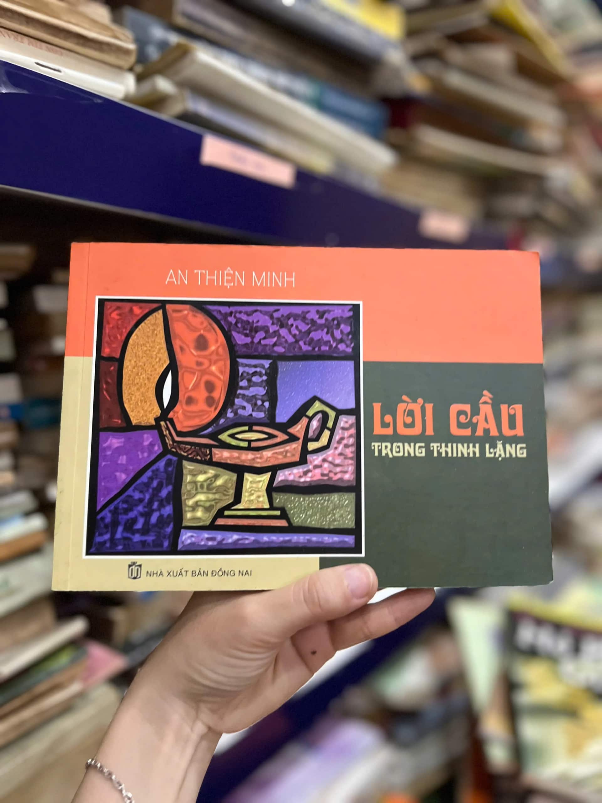 LỜI CẦU TRONG THINH LẶNG