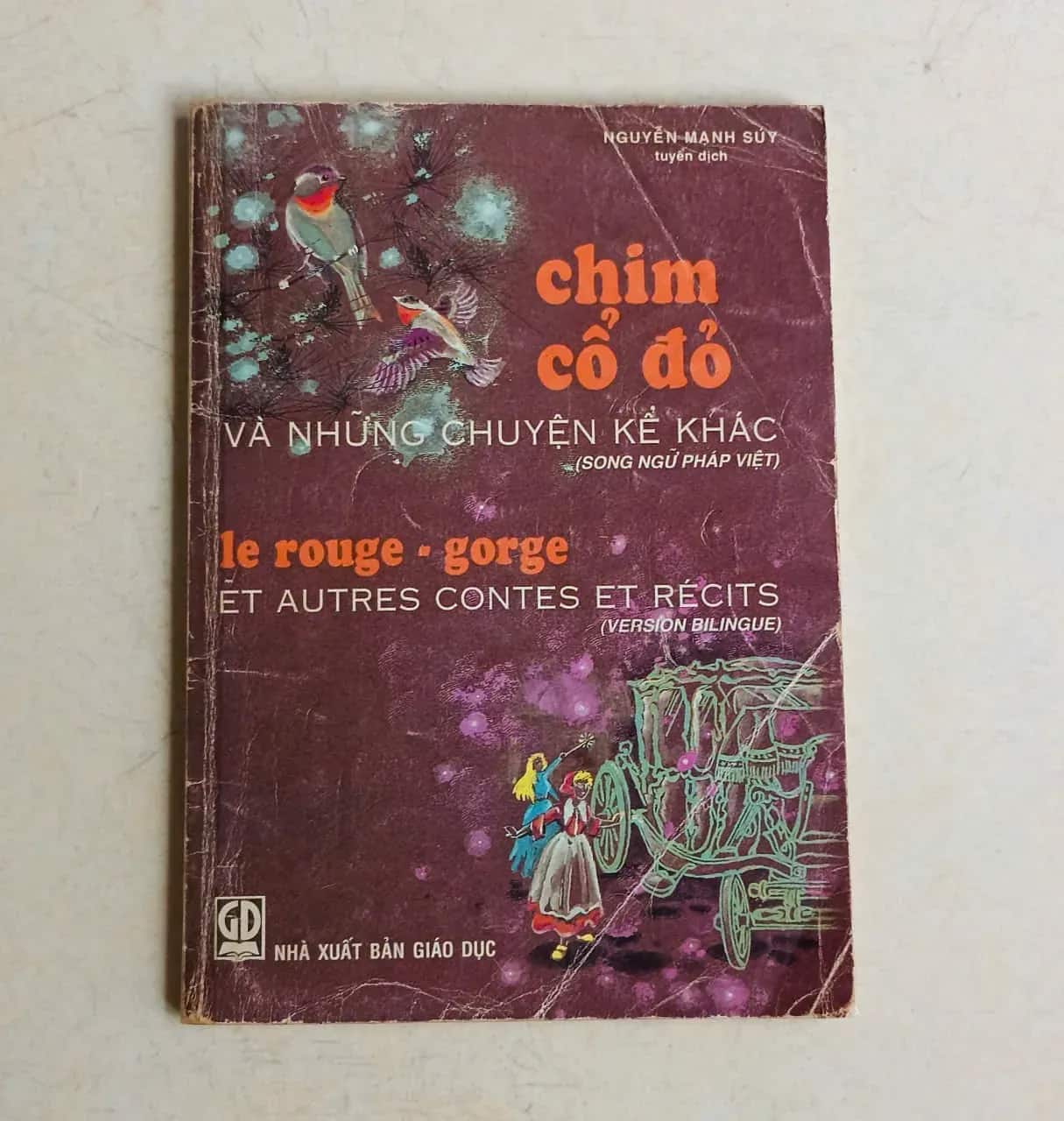 Chim cổ đỏ và những chuyện kể khác