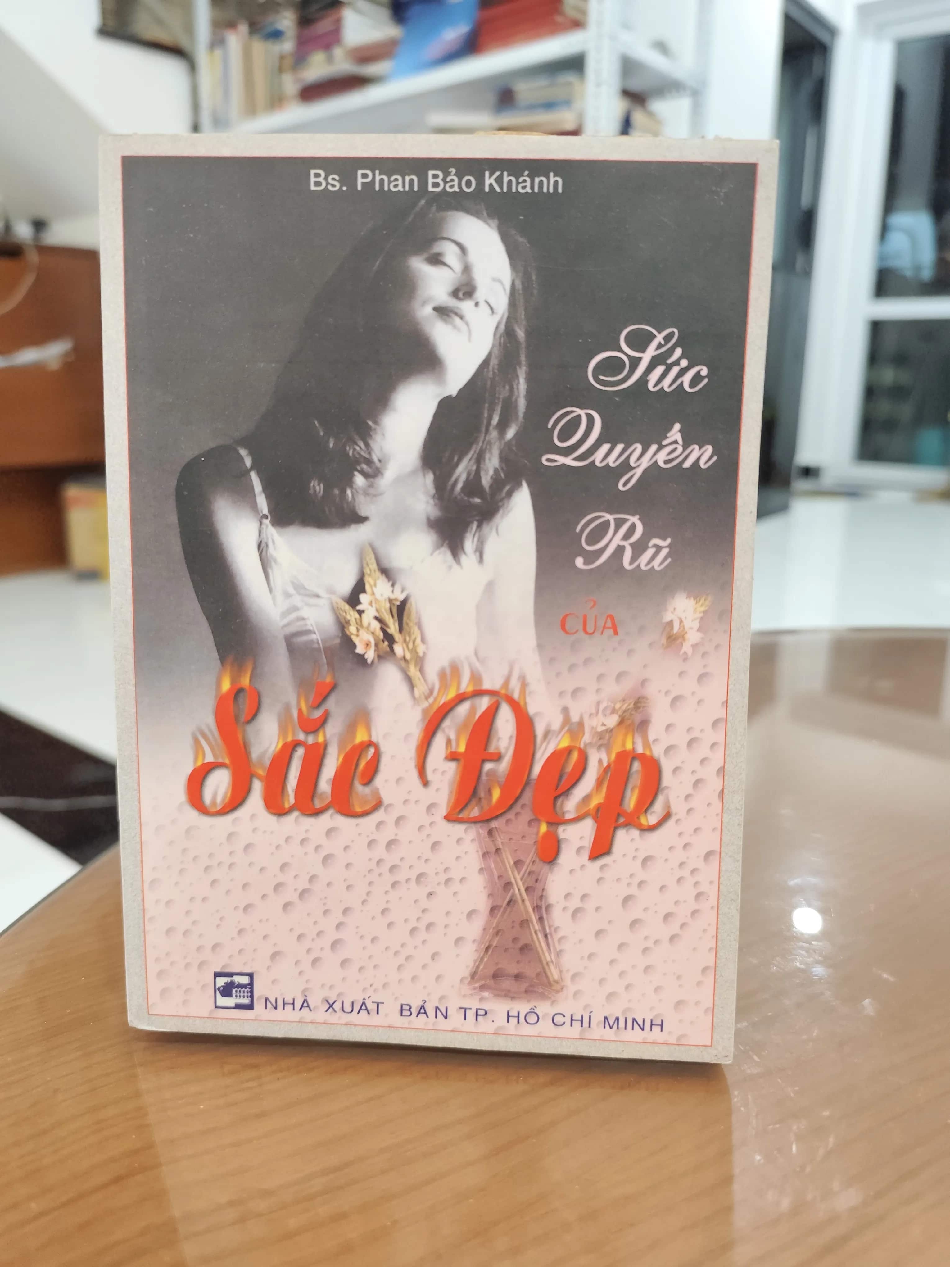 Sức quyến rũ của sắc đẹp