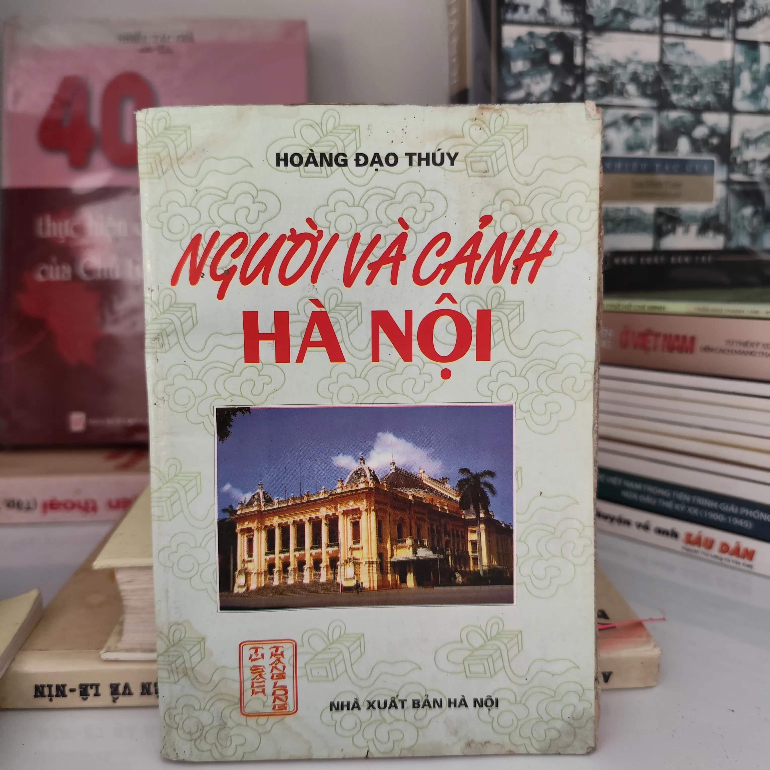Người và cảnh Hà Nội