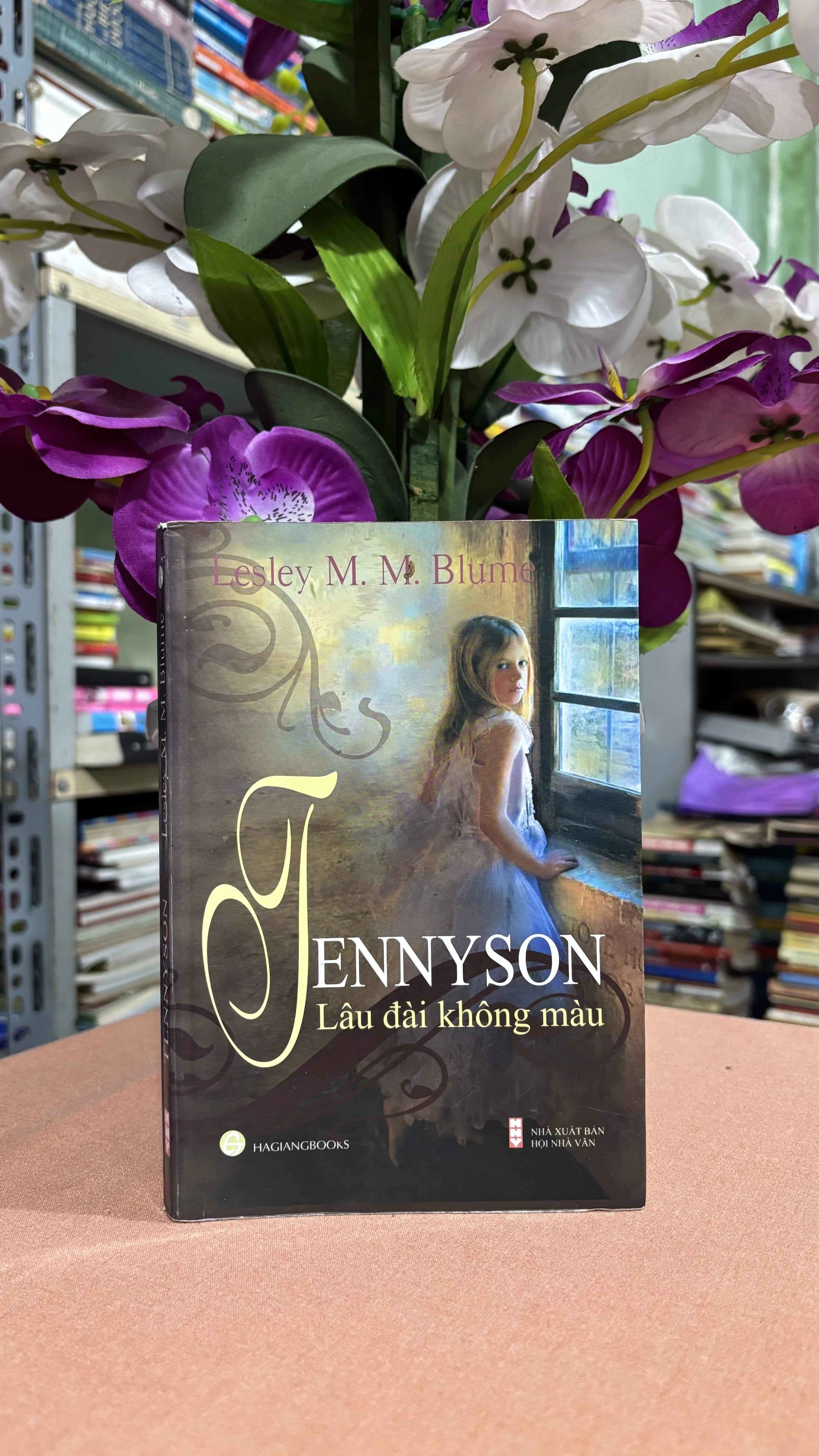 Jennyson Lâu đài không màu 