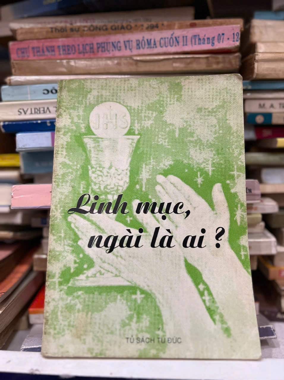 Linh Mục, Ngài Là Ai?