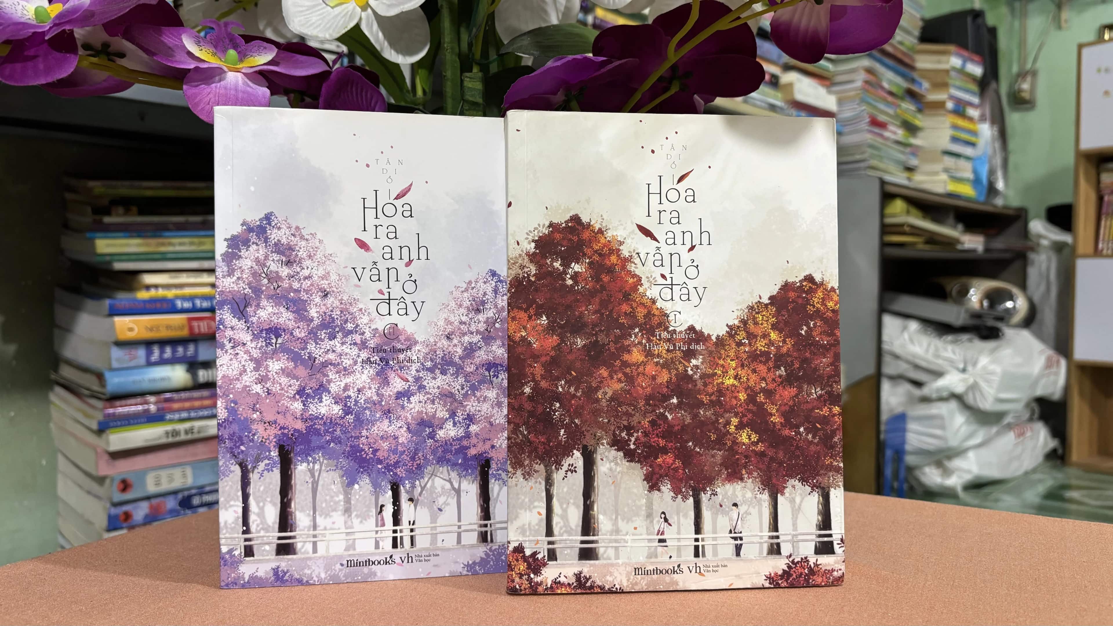 Combo 2 cuốn Hoá ra anh vẫn ở đây 