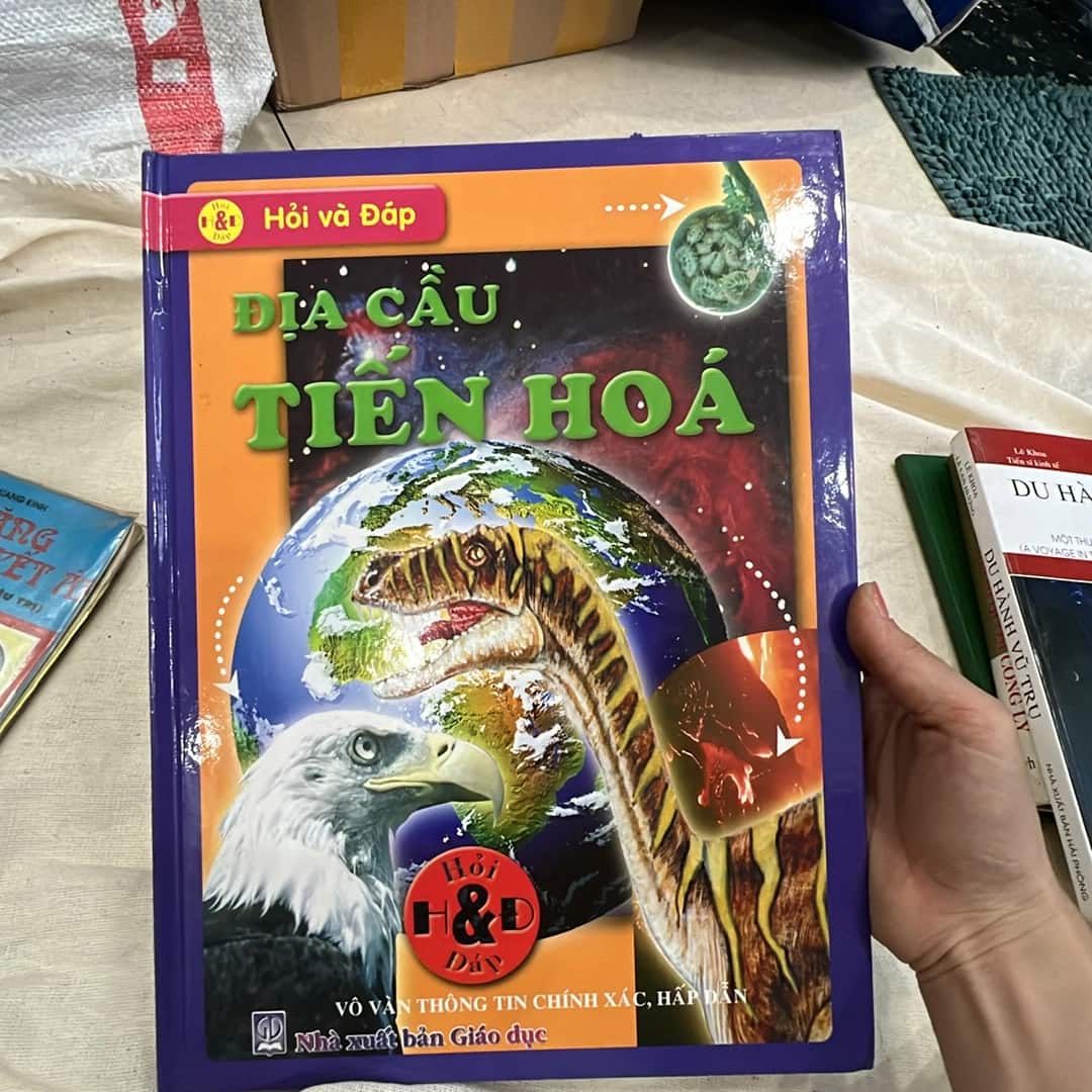 Địa cầu tiến hoá - dành cho trẻ em - bìa cứng