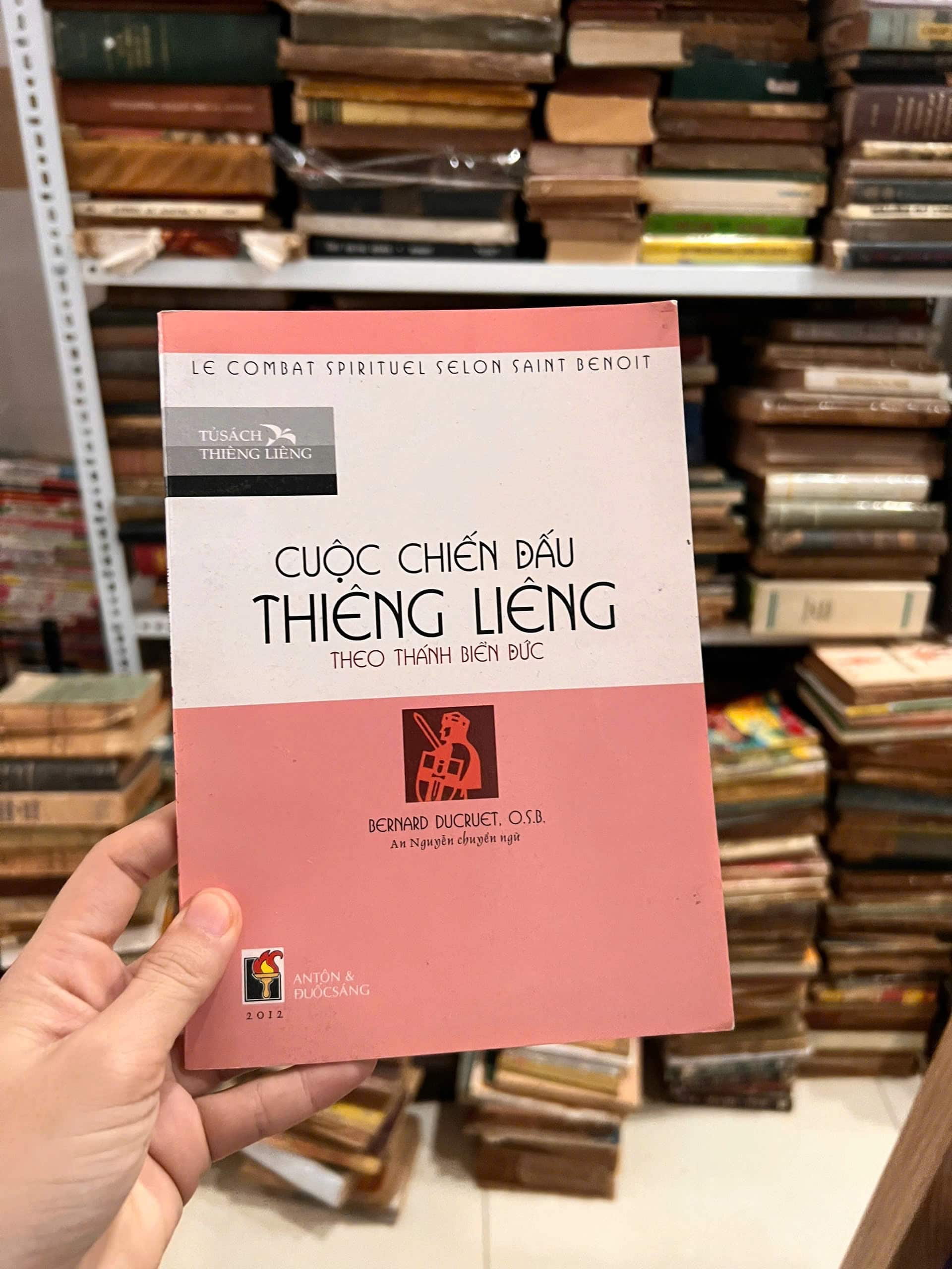 Cuộc Chiến Đấu Thiêng Liêng Theo Thánh Biển Đức