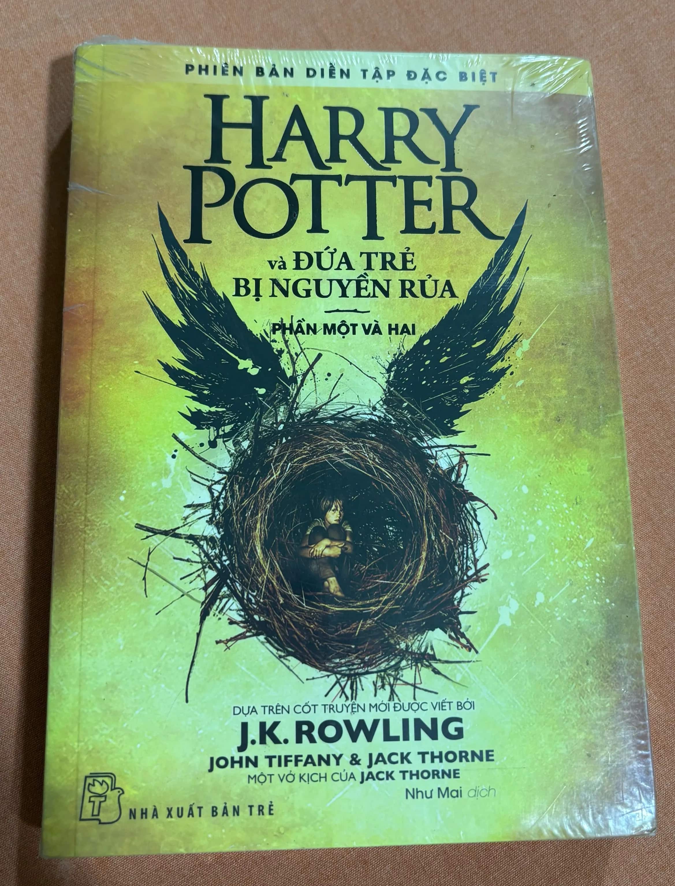 Harry Potter và đứa trẻ bị nguyền rủa 