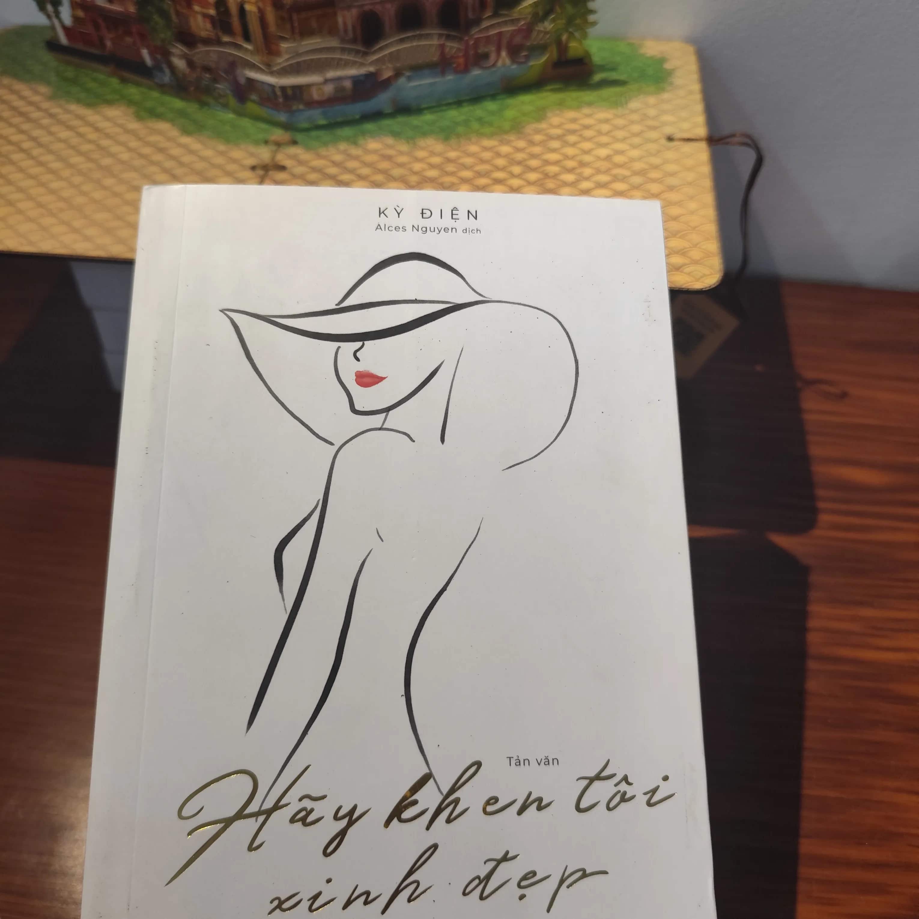 Hãy khen tôi xinh đẹp