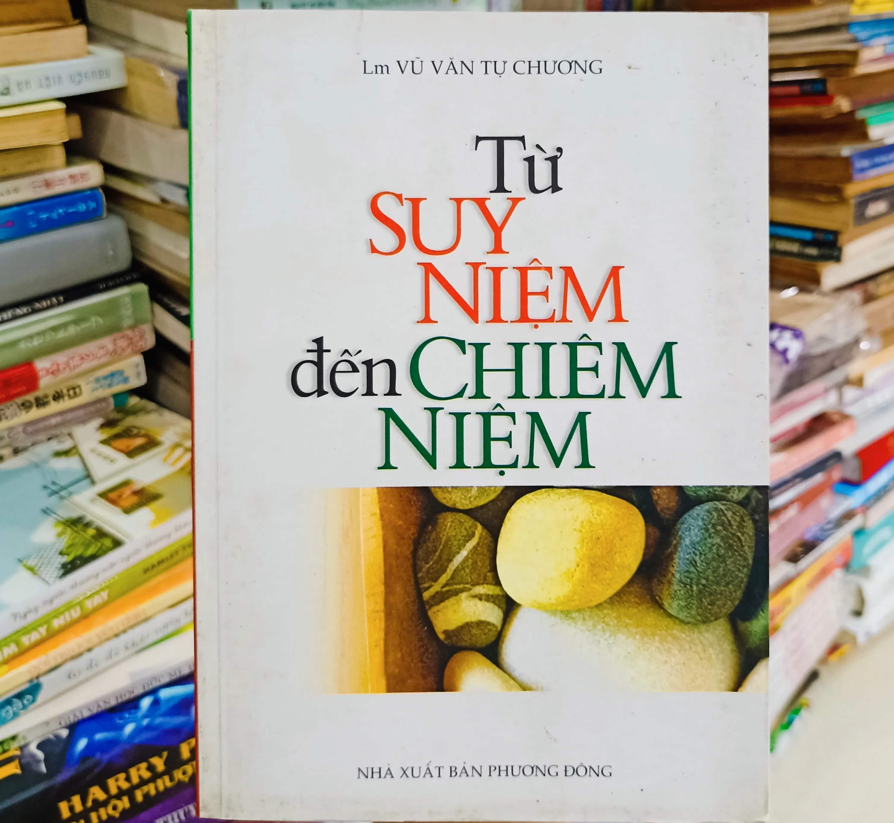 Từ chiêm niệm đến suy niệm 