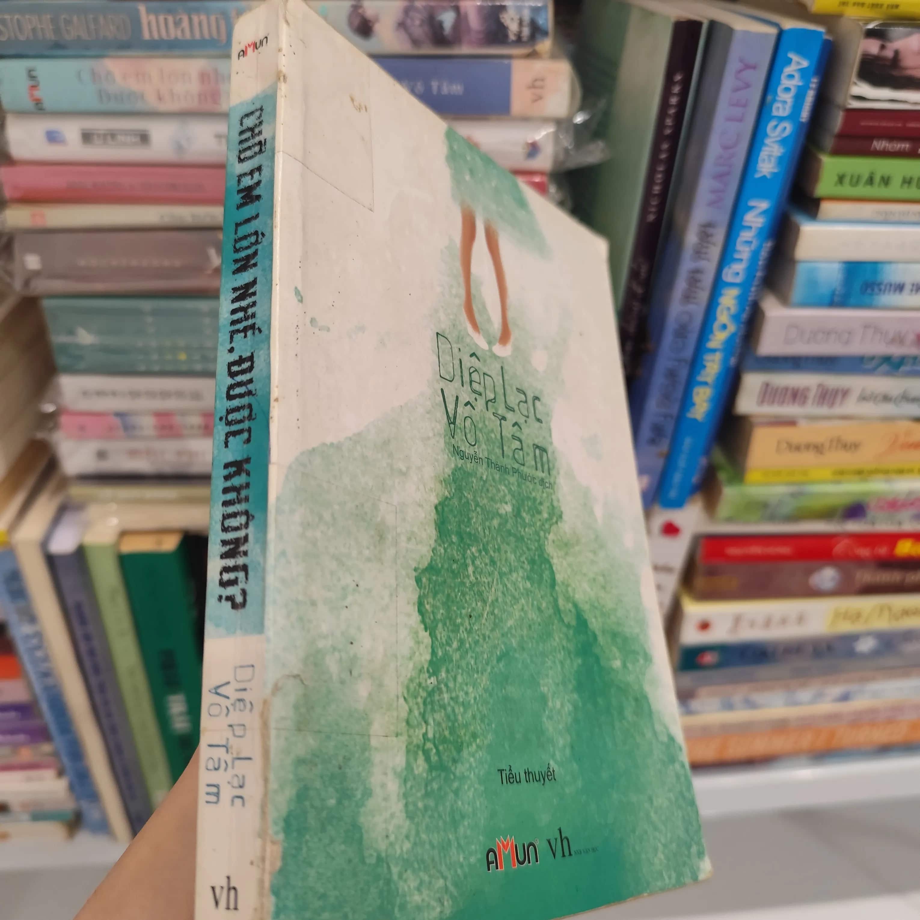 Chờ em lớn nhé được không ?