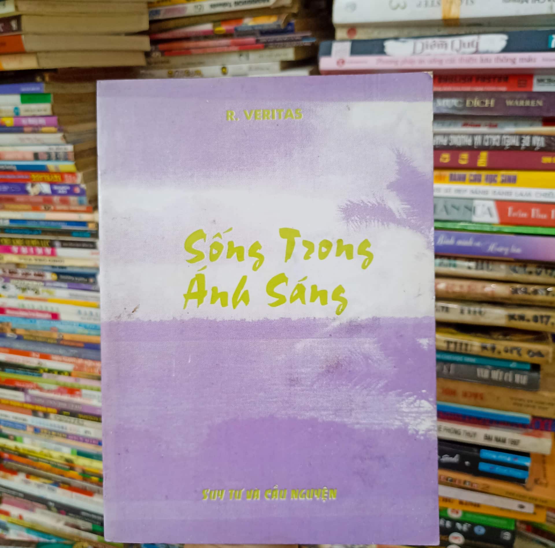 Sống trong ánh sáng