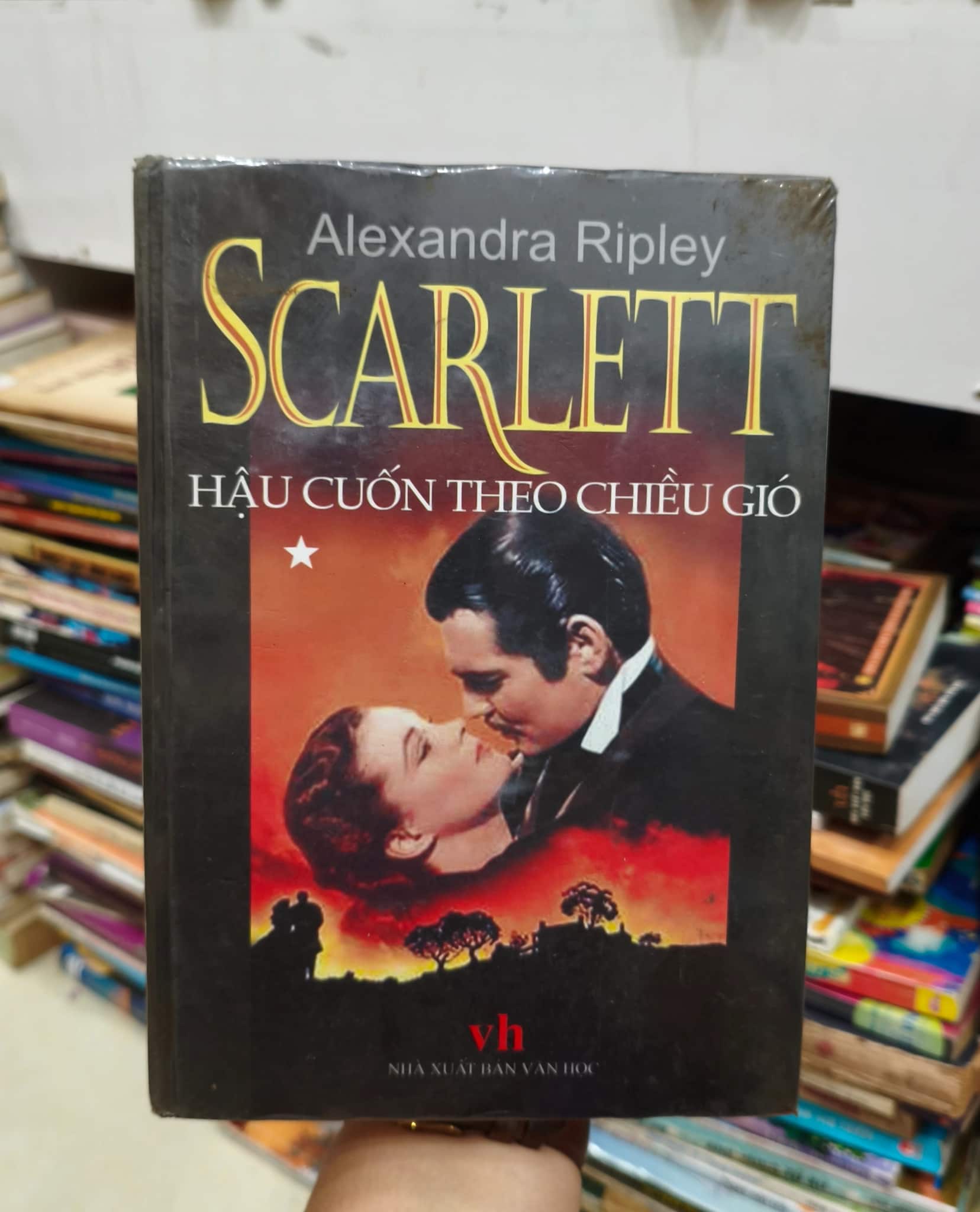 Scarlett hậu cuốn theo chiều gió
