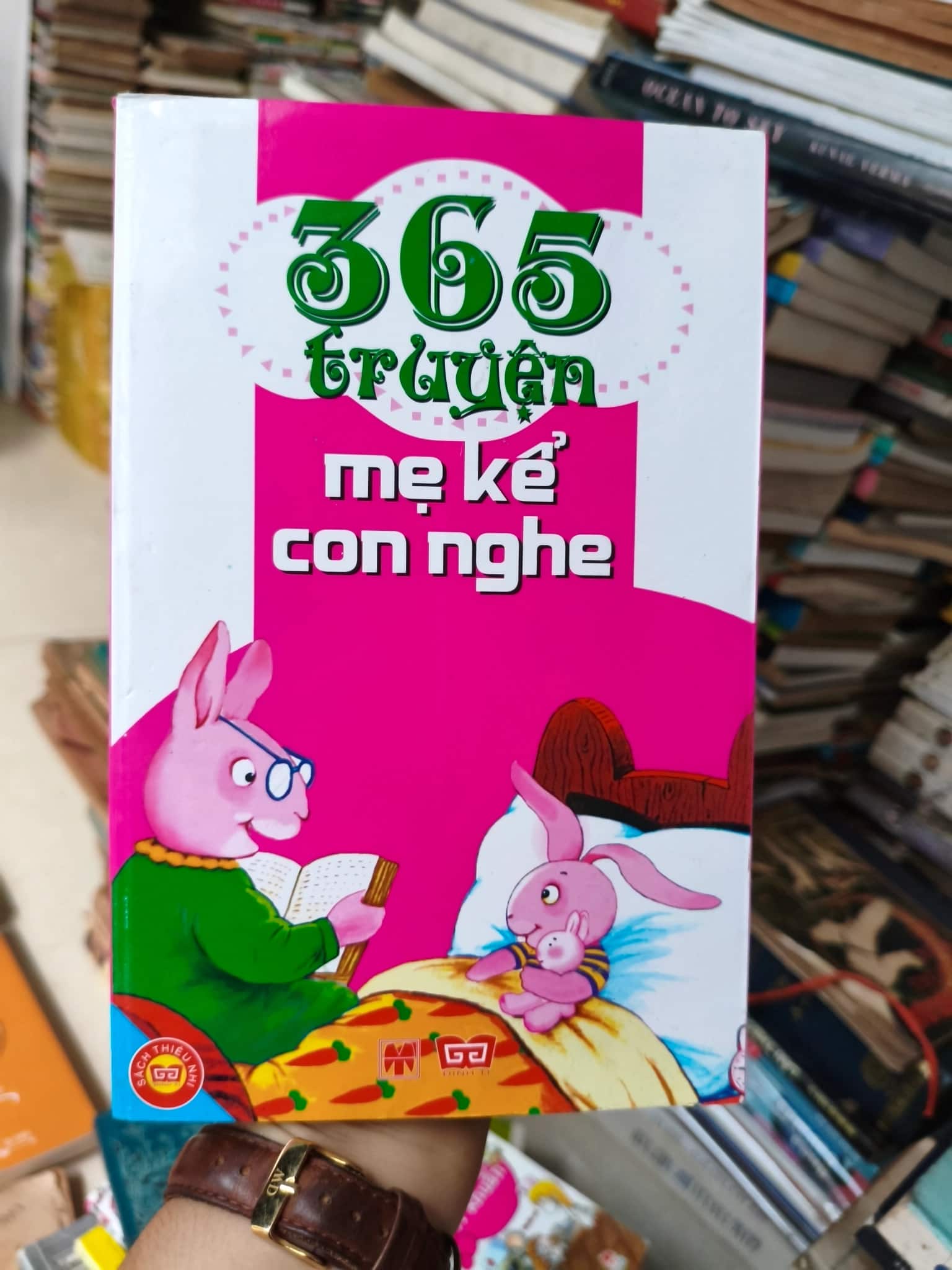 365 truyện mẹ kể con nghe 