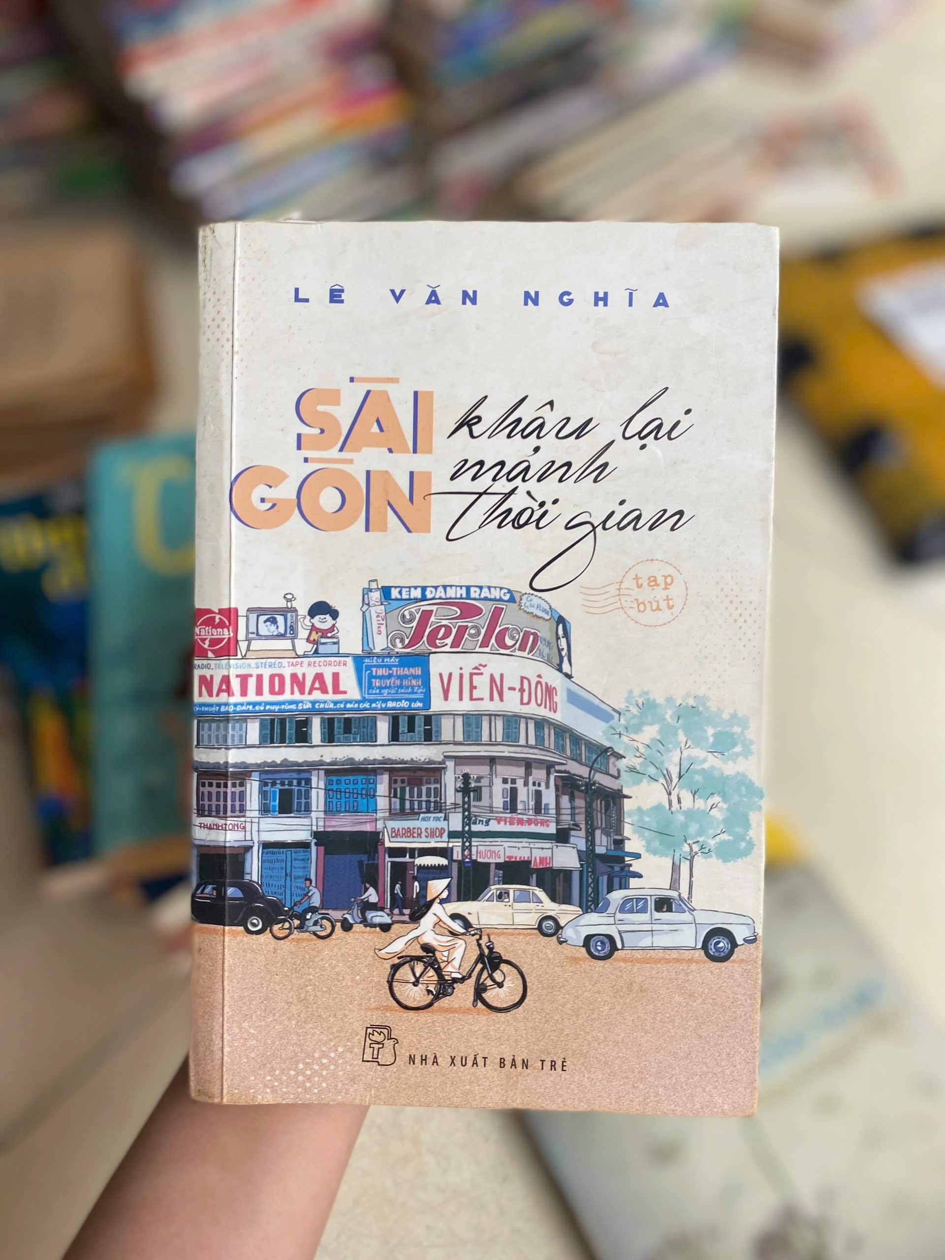 Sài Gòn Khâu Lại Mảnh Thời Gian