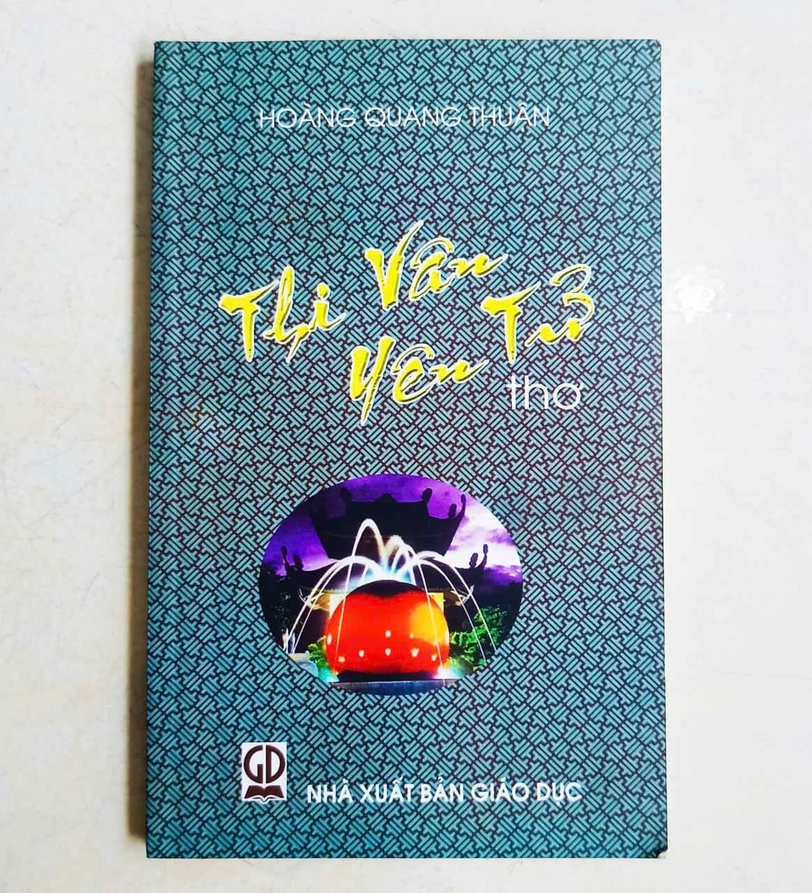 Thi vân yên thơ