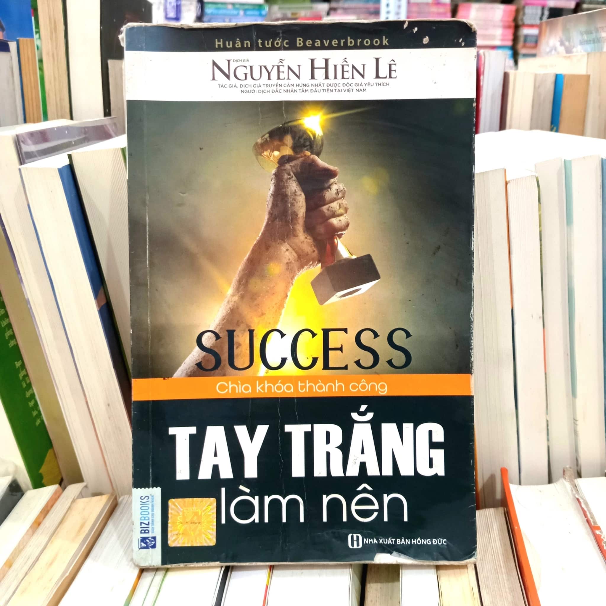 Tay trắng làm nên 