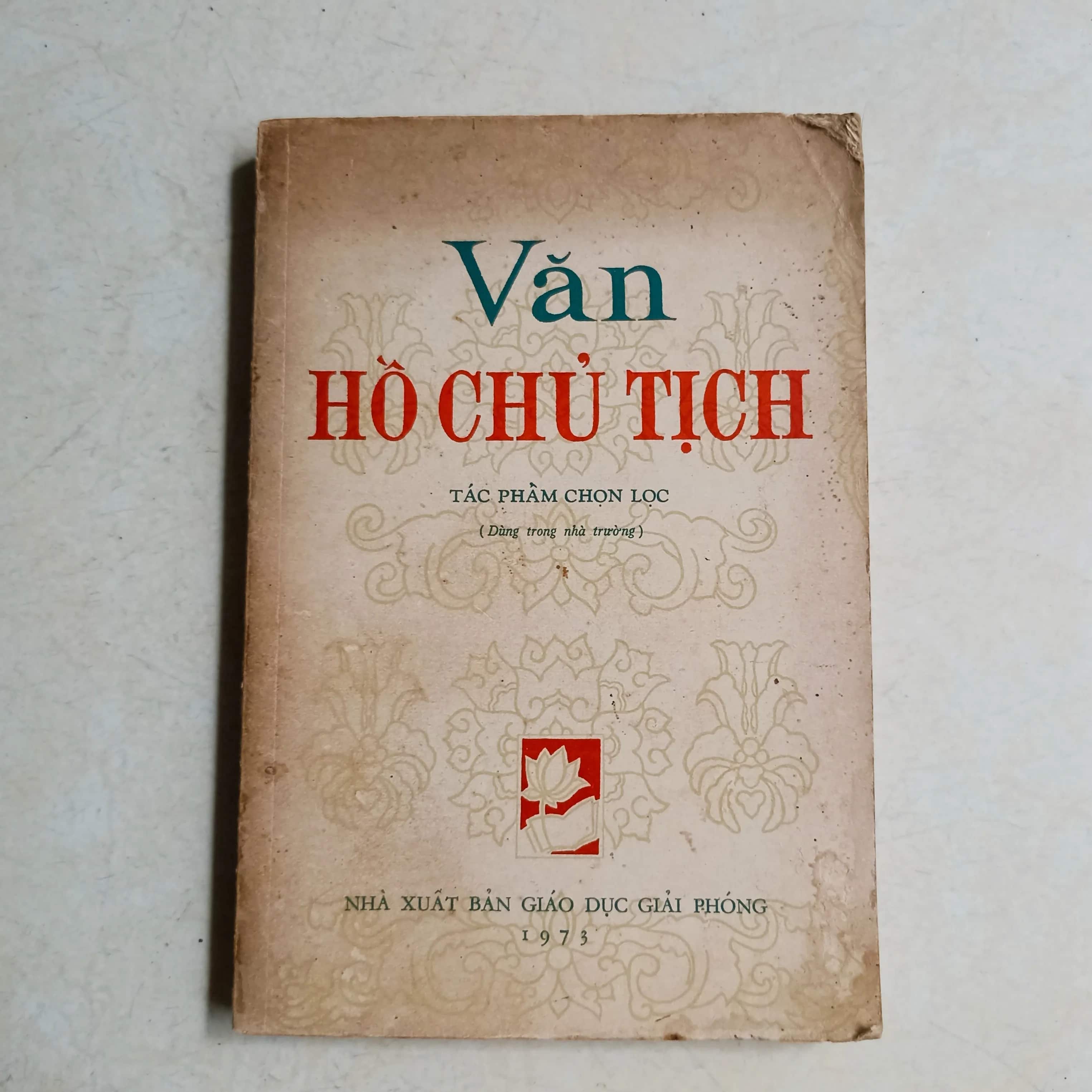 Văn Hồ Chí Minh 1973 