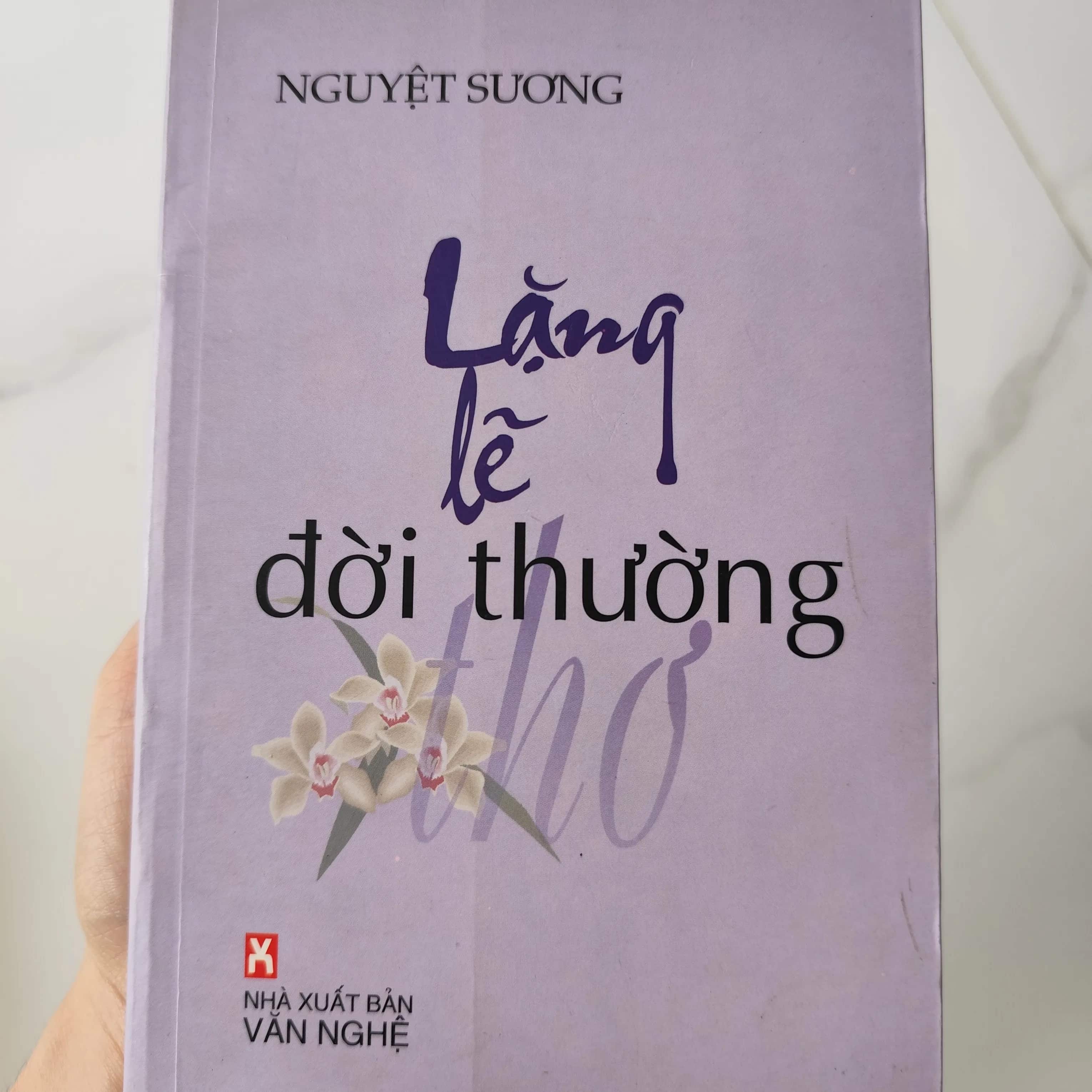Lặng lẽ đời thường - Nguyệt Sương