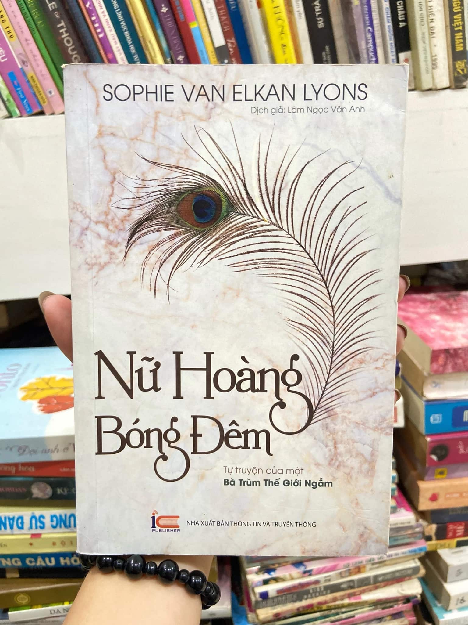 Nữ hoàng bóng đêm ️