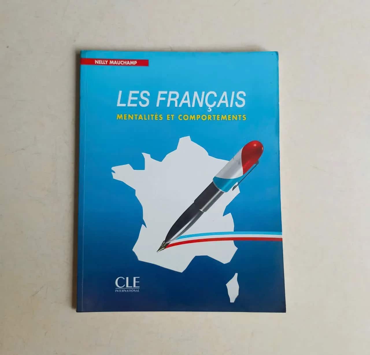 LES FRANÇAIS MENTALITES ET COMPORTEMENTS