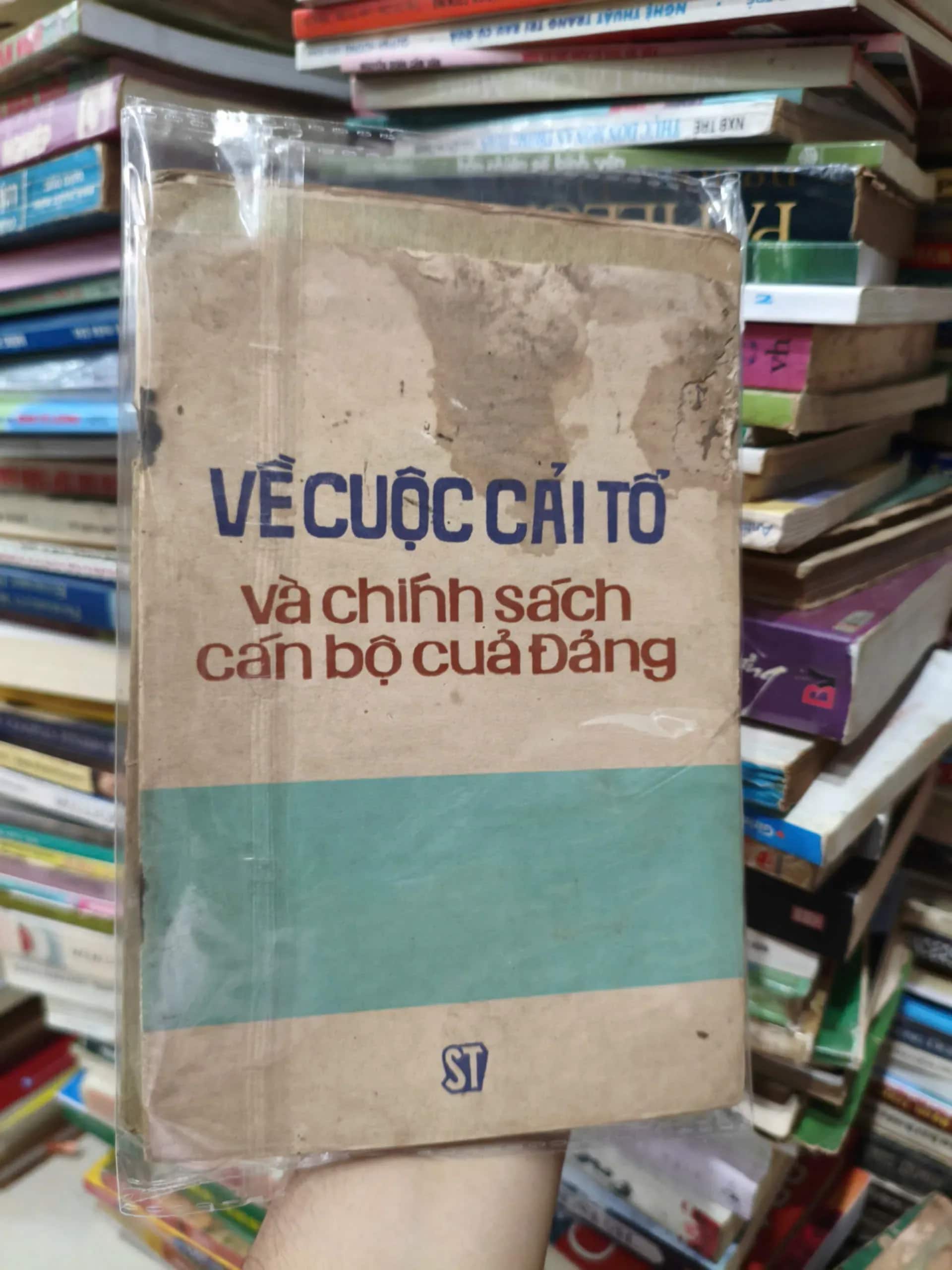 Về Cuộc Cải Tổ Và Chính Sách Cán Bộ Của Đảng