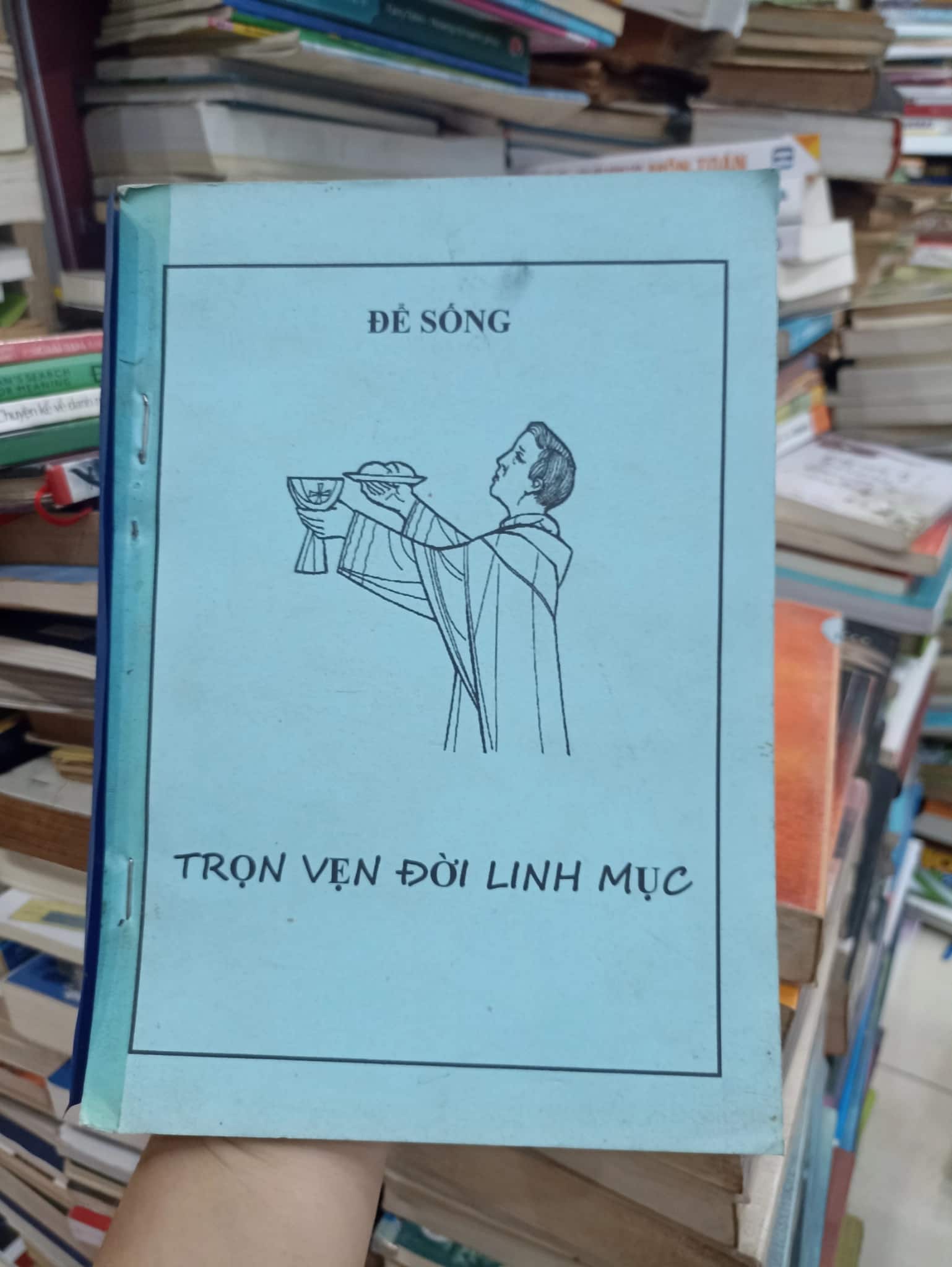 Tròn Vẹn Đời Linh Mục 