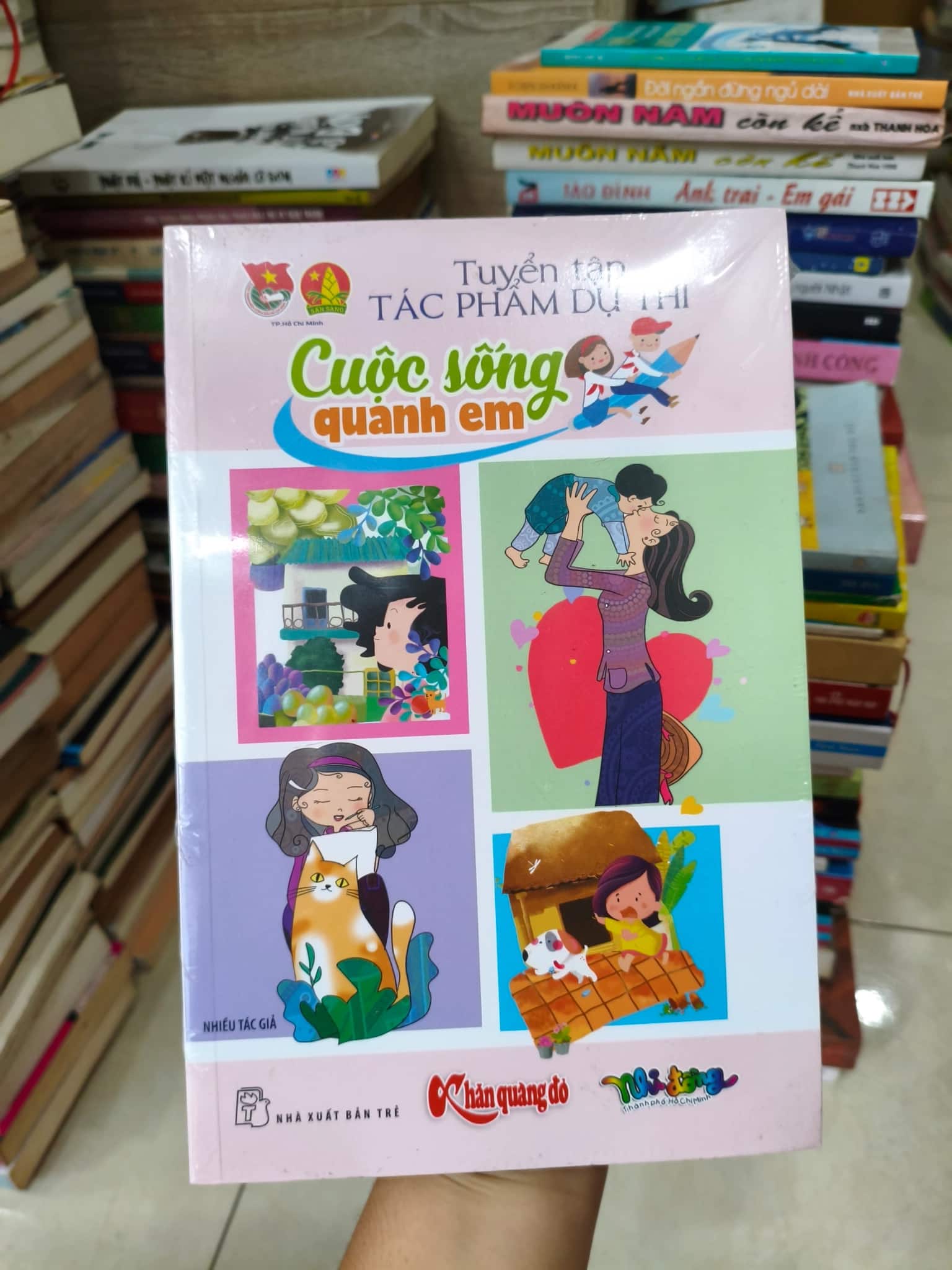 Tuyển tập tác phẩm dự thi cuốc sống quanh em
